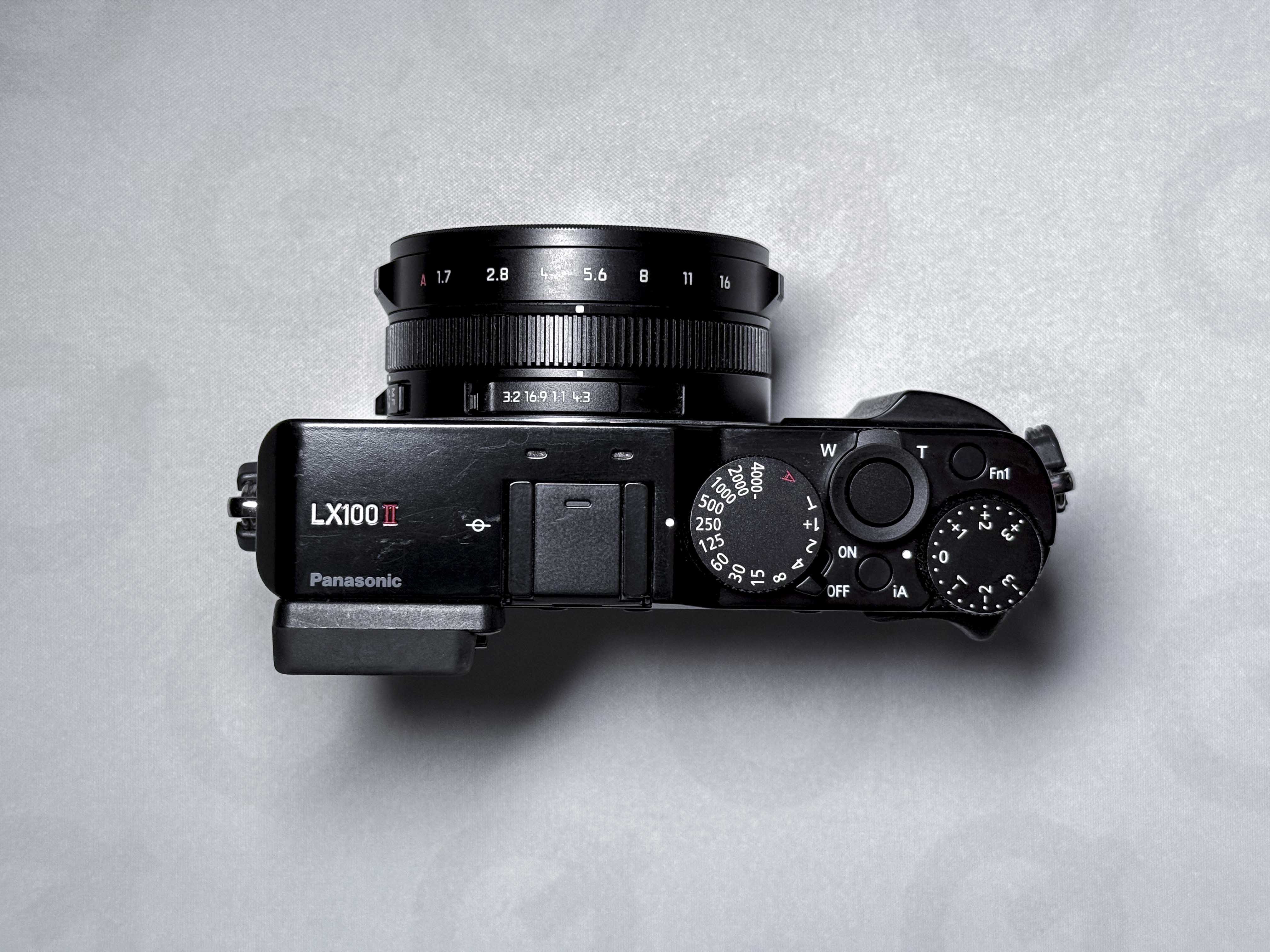 Panasonic Lumix LX100 II (uguale a Leica D-Lux 7) - 1 anno di garanzia, eccellente
