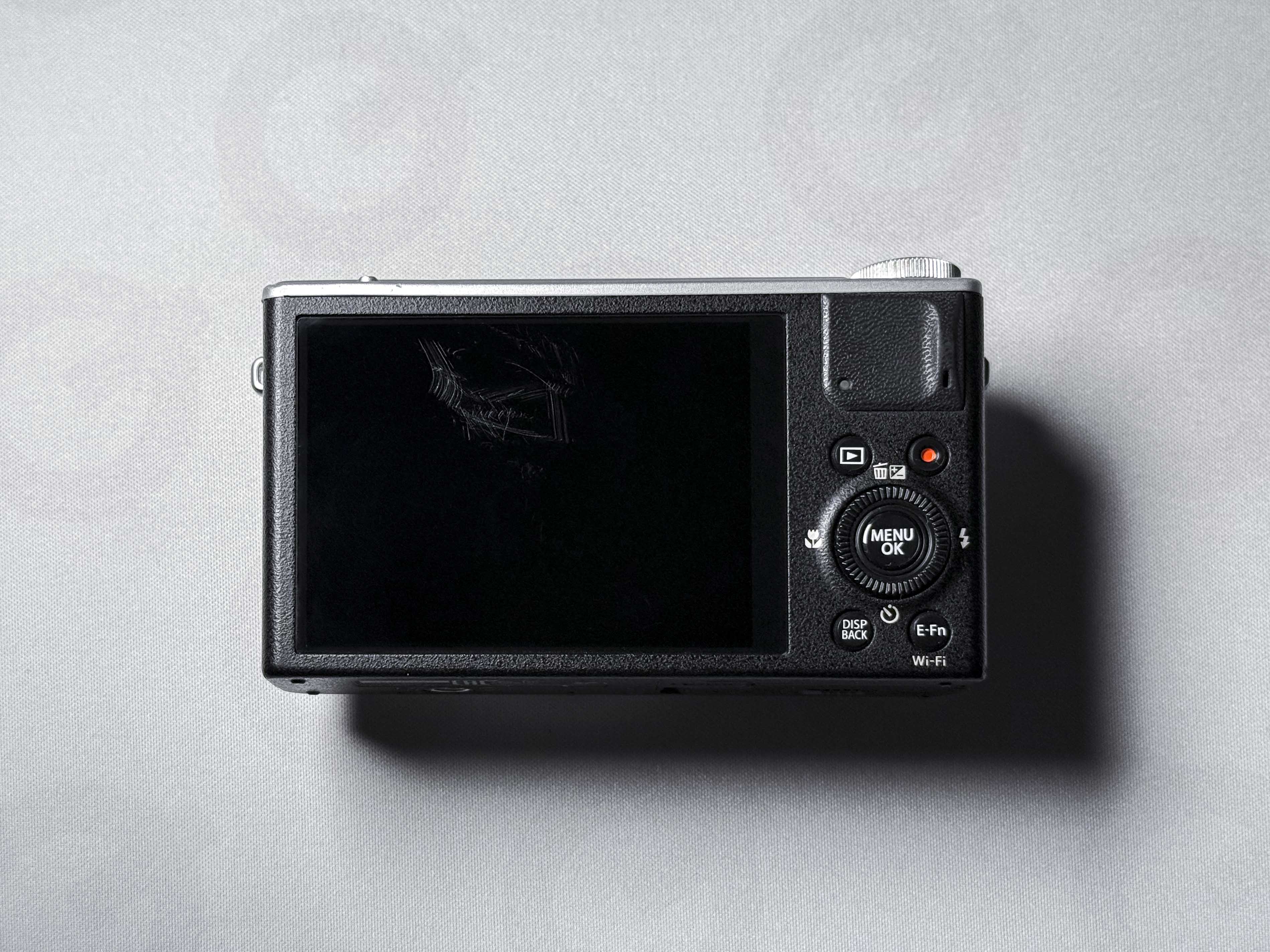 Fotocamera compatta Fujifilm XQ2 Sensore Fuji X-Trans, 1 anno di garanzia, eccellente XQ 2