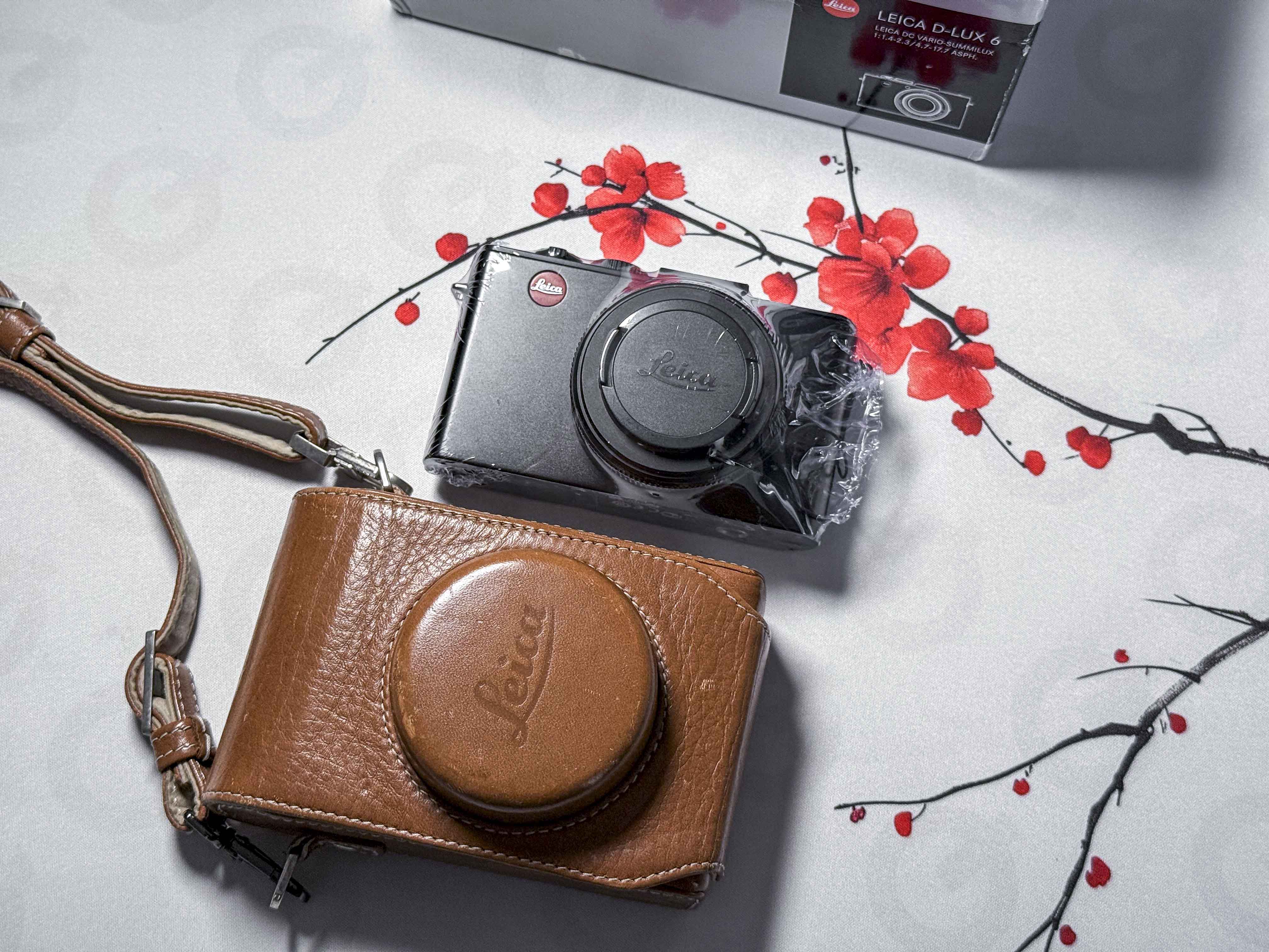 Leica D-Lux 6 Compact Camera Summilux Lens + Case - 1 Year Warranty, Excellent