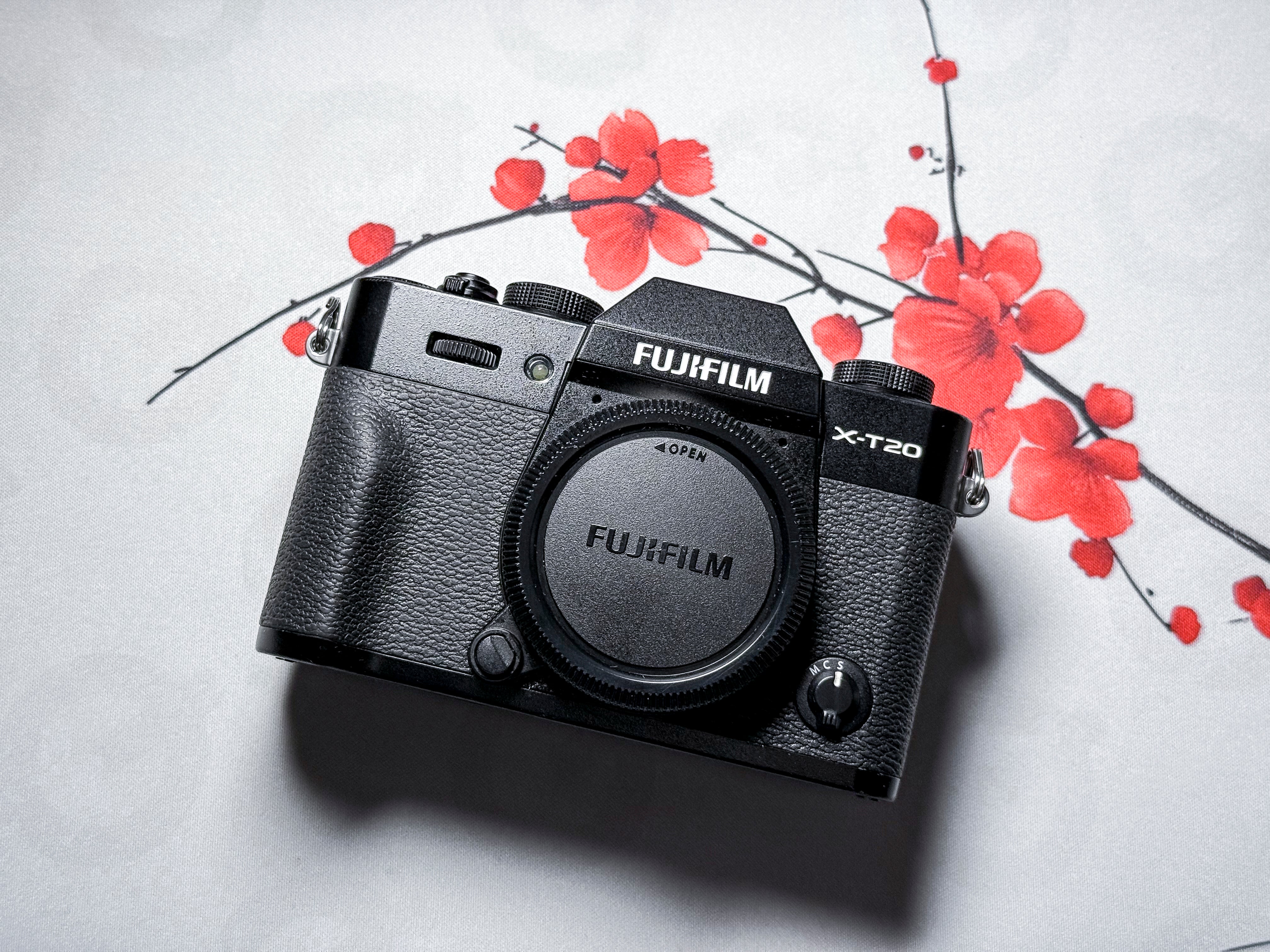 Fujifilm X-T20 Mirrorless APS-C 4K Video - 1 Year Warranty, Excellent Fuji XT20