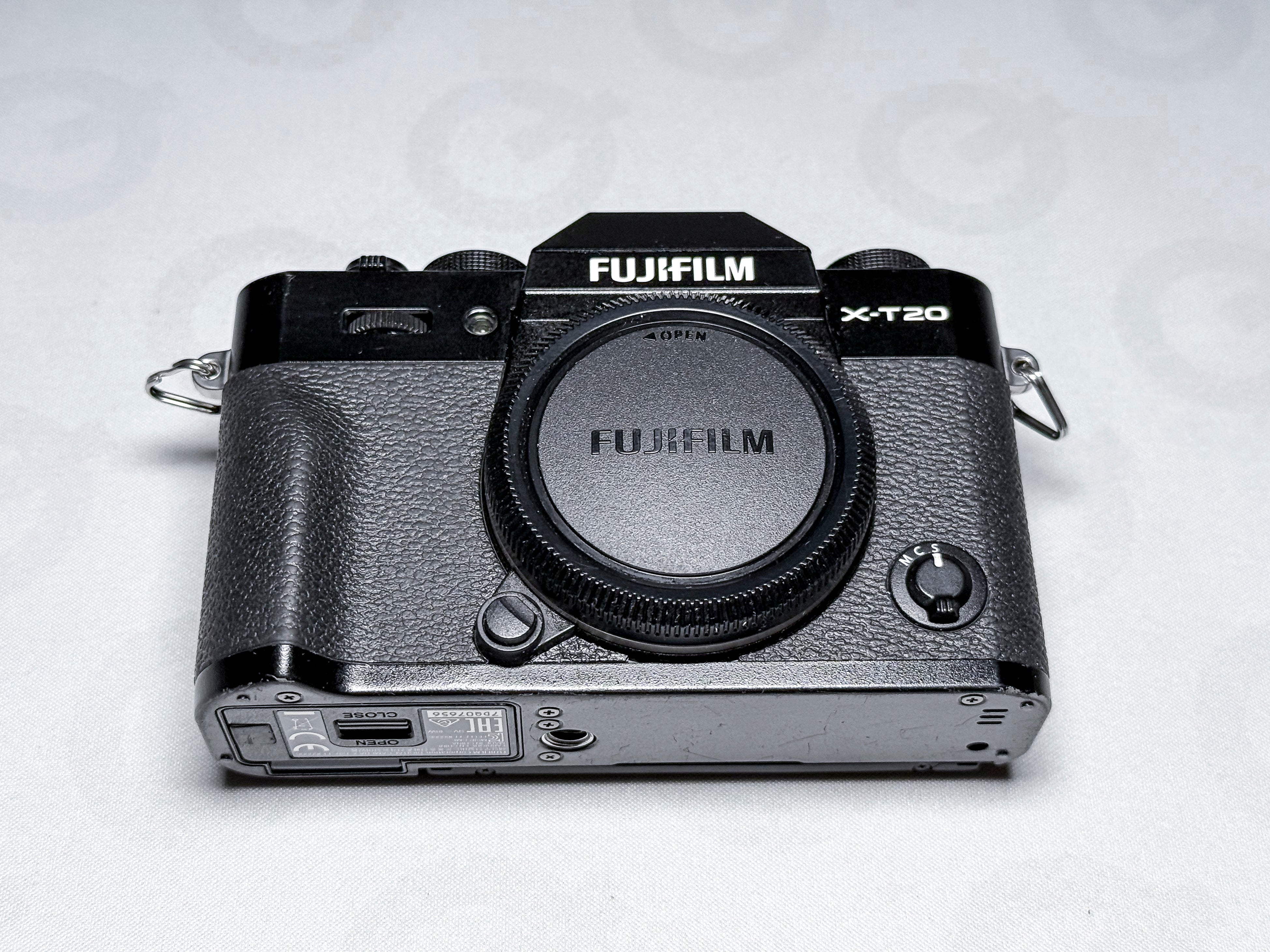 Fujifilm X-T20 Mirrorless APS-C 4K Video - 1 Year Warranty, Excellent Fuji XT20