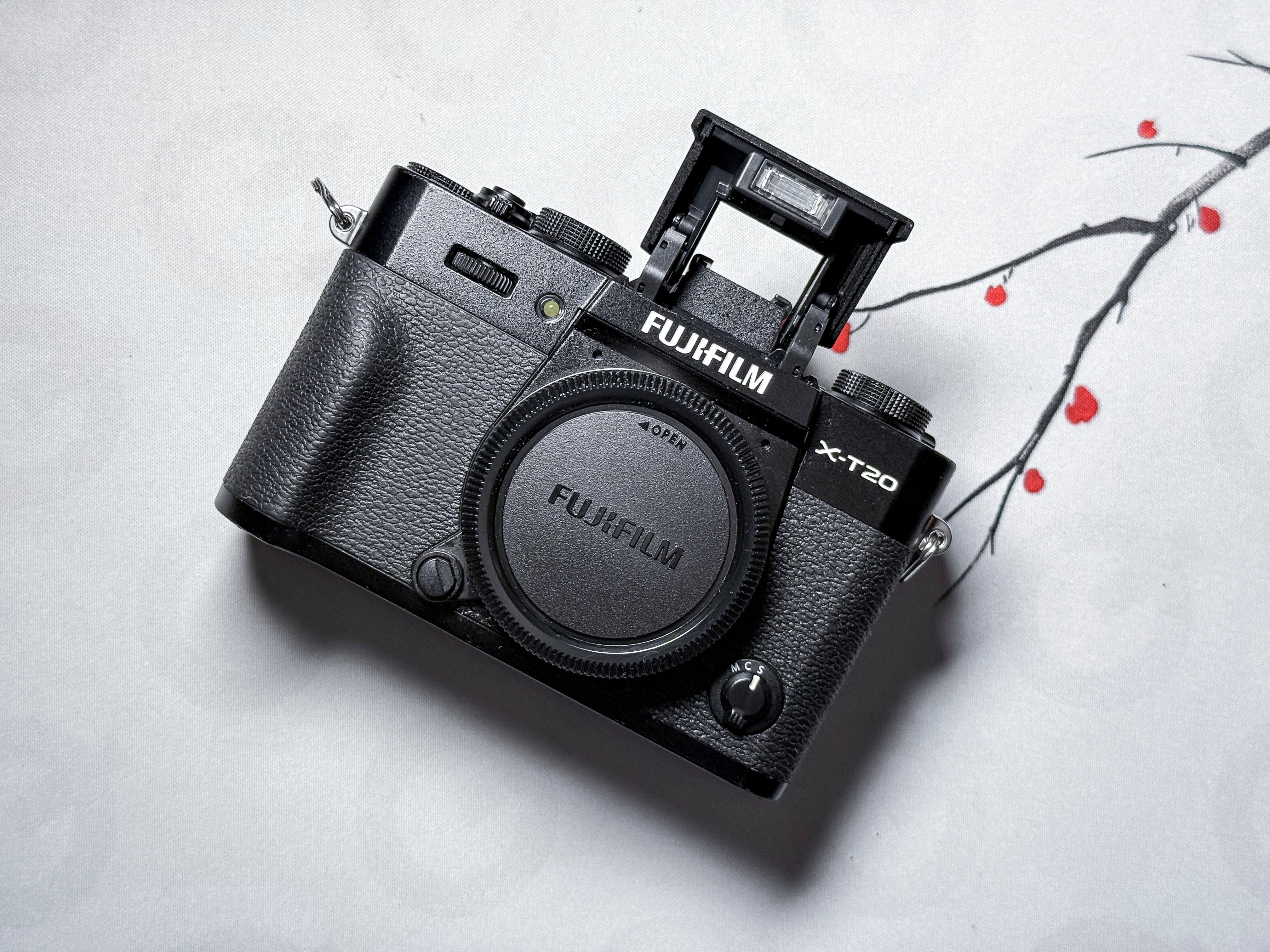 Fujifilm X-T20 Mirrorless APS-C 4K Video - 1 Year Warranty, Excellent Fuji XT20