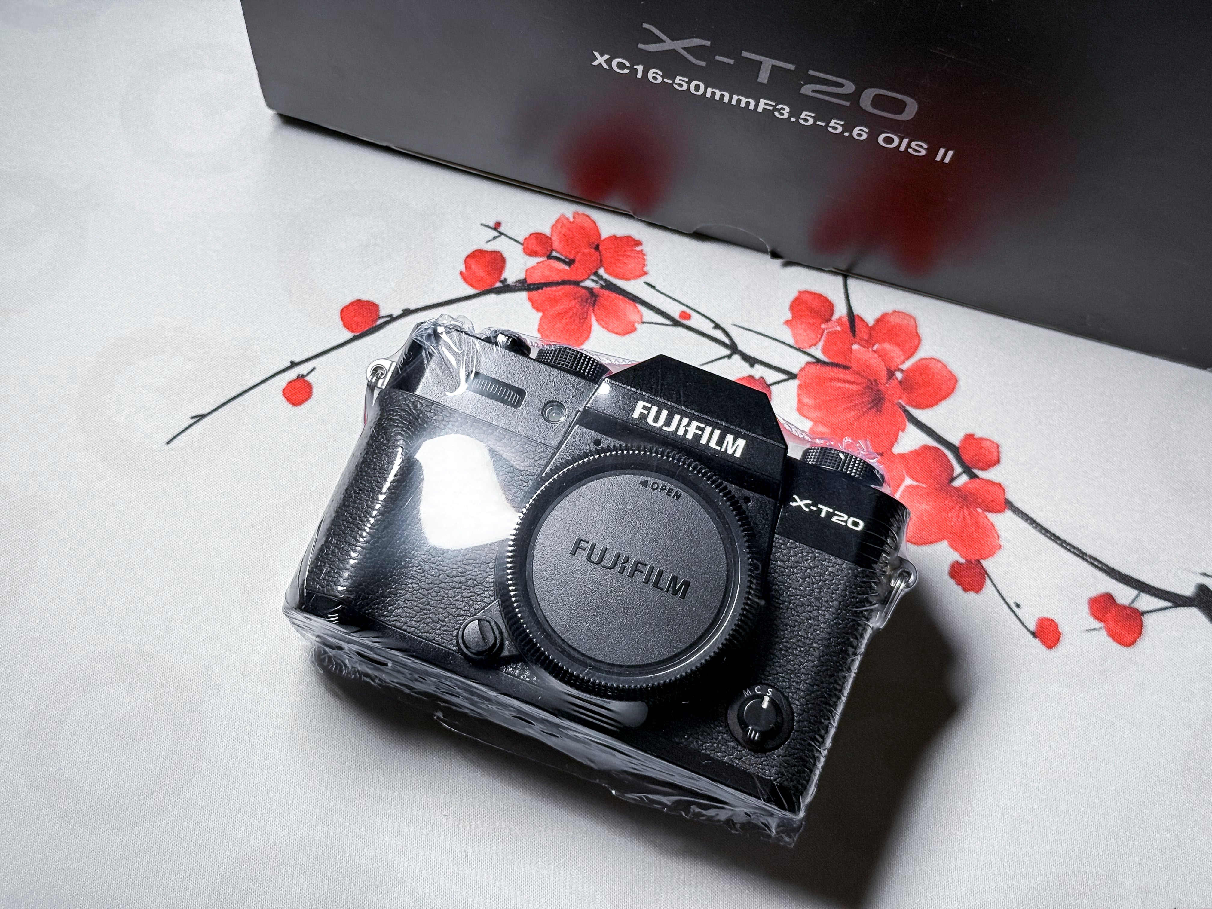 Fujifilm X-T20 Mirrorless APS-C 4K Video - 1 Year Warranty, Excellent Fuji XT20