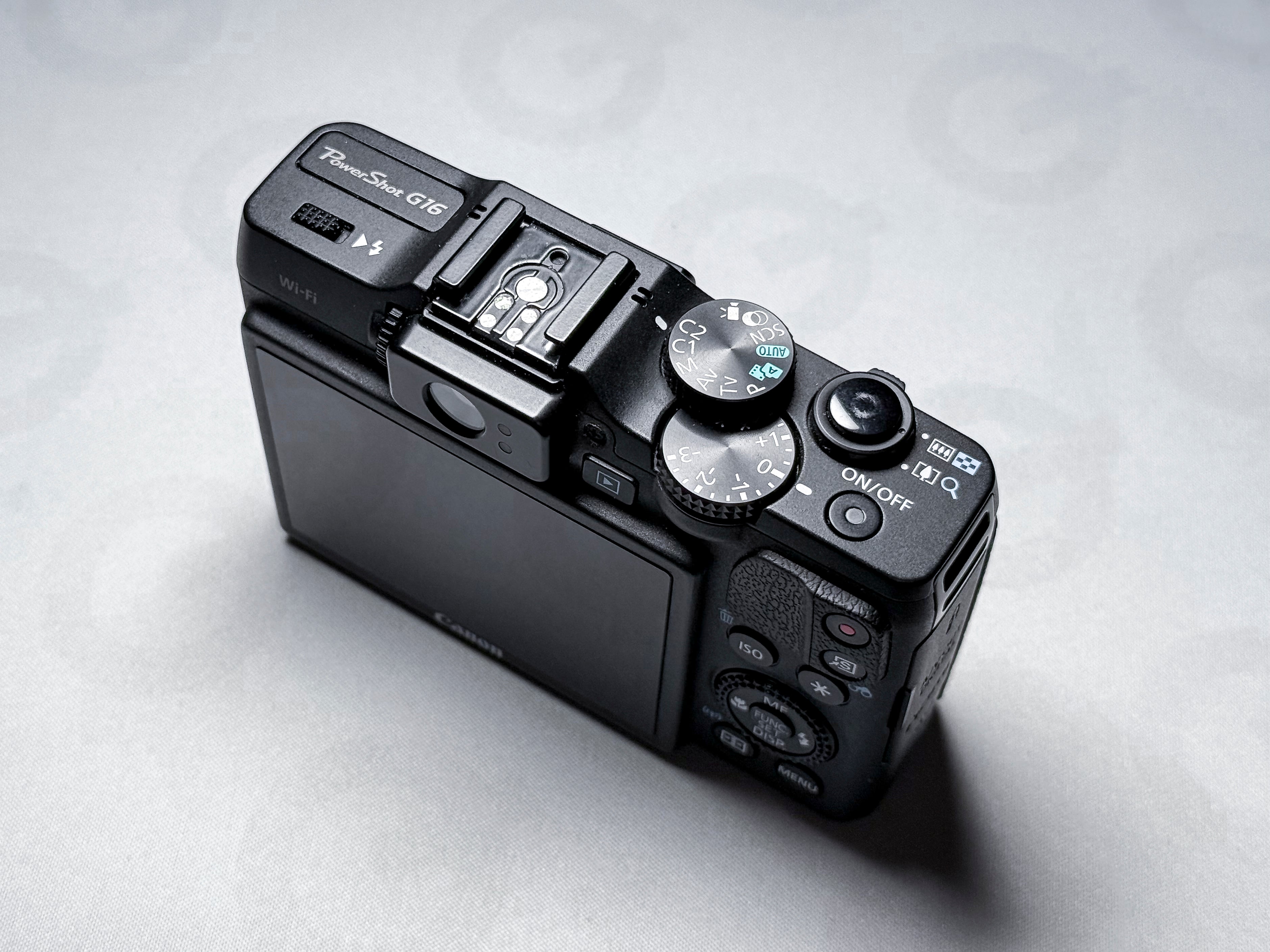 Canon G16 Powershot + WP-DC52 Waterproof Case 5x Zoom - 1 Year Warranty