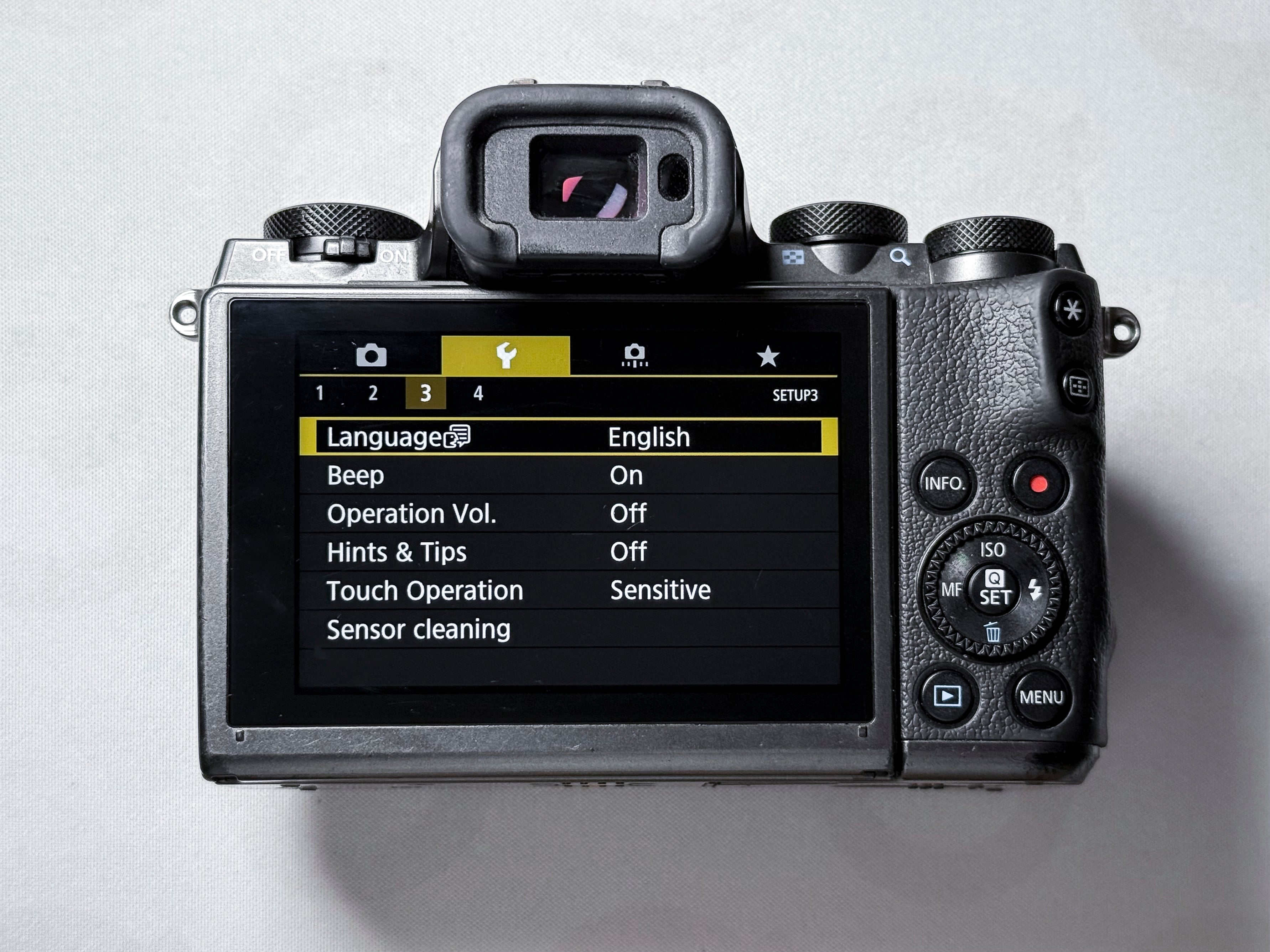 Canon M5 EOS Mirrorless Camera EF-M Body - 1 Year Warranty, Perfectly Working