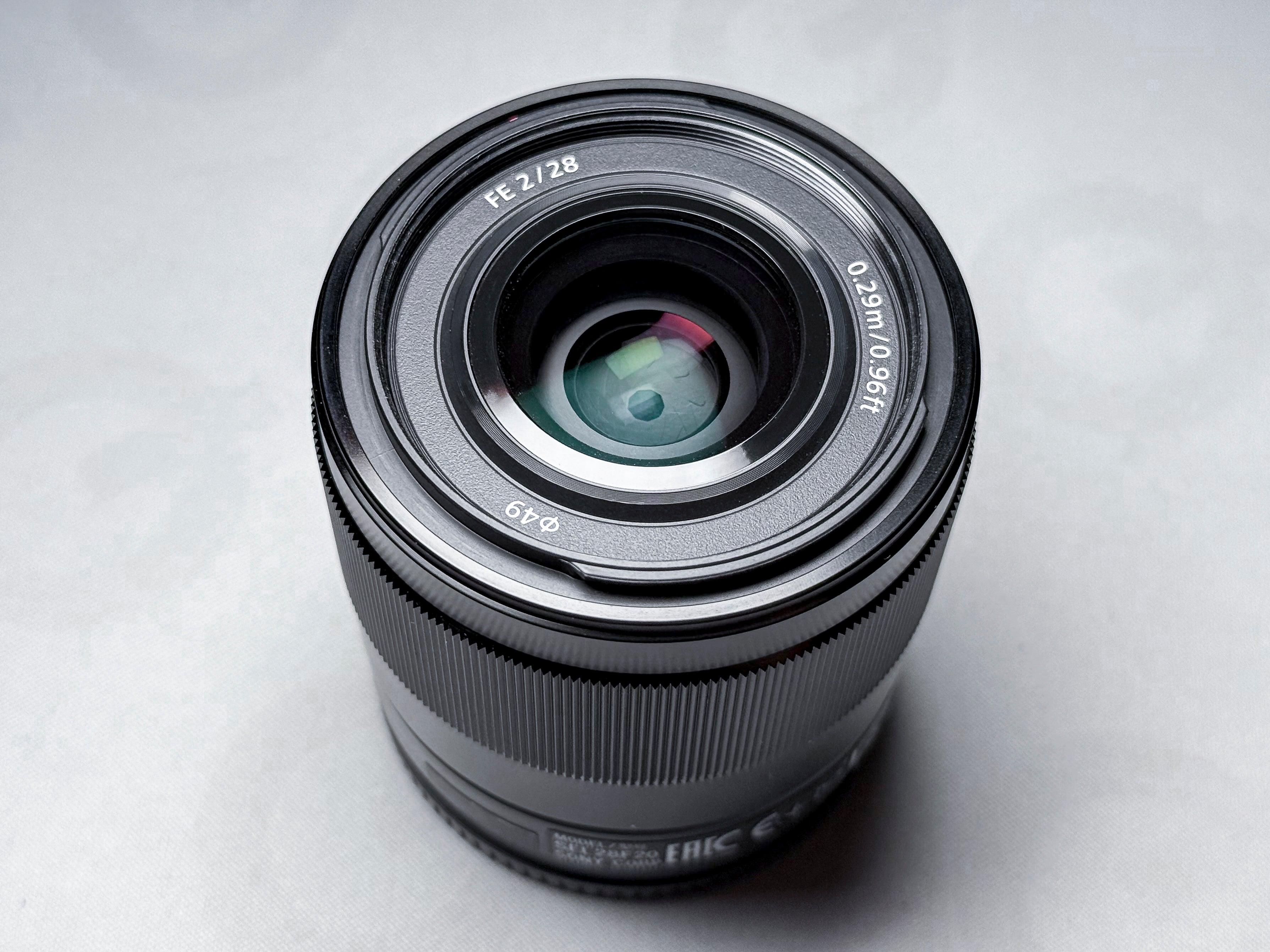 Sony 28mm f/2.0 FE Full Frame Lens - 1 Year Warranty, Excellent