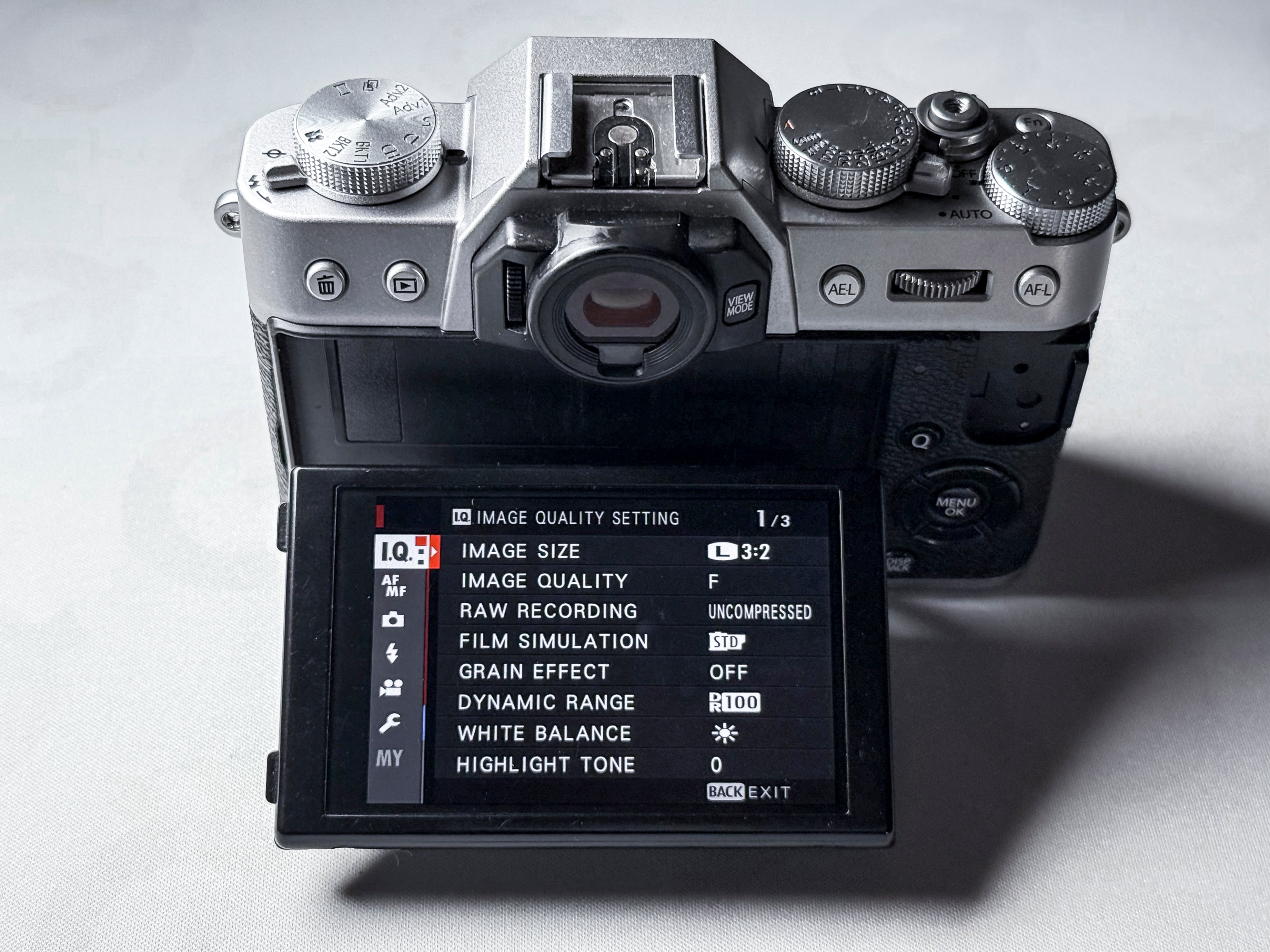 Fujifilm X-T20 Mirrorless APS-C 4K Video - 1 Year Warranty, Excellent Fuji