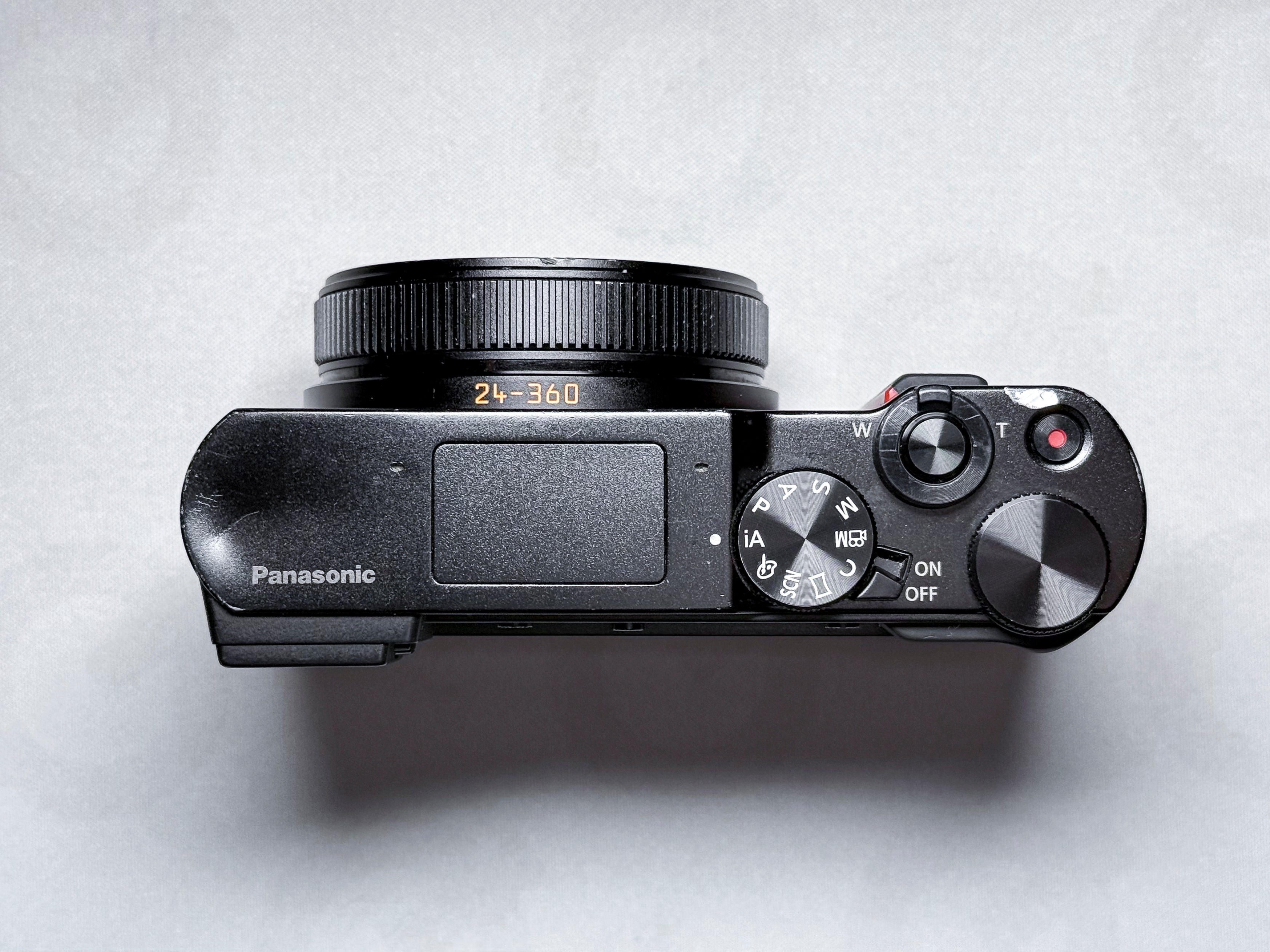 Panasonic Lumix TZ200 15x Leica Lens - 1 Year Warranty, Perfectly Working
