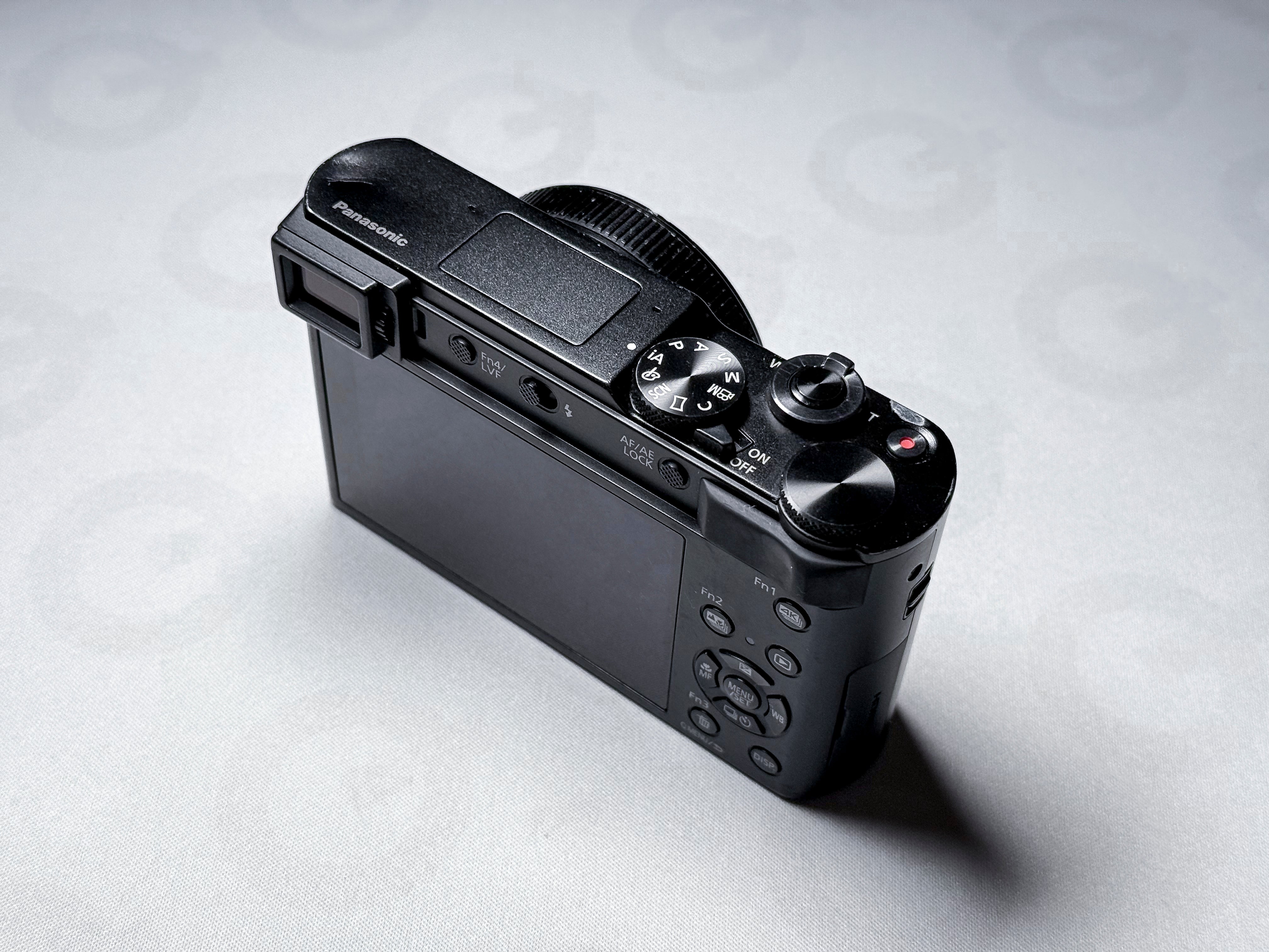 Panasonic Lumix TZ200 15x Leica Lens - 1 Year Warranty, Perfectly Working