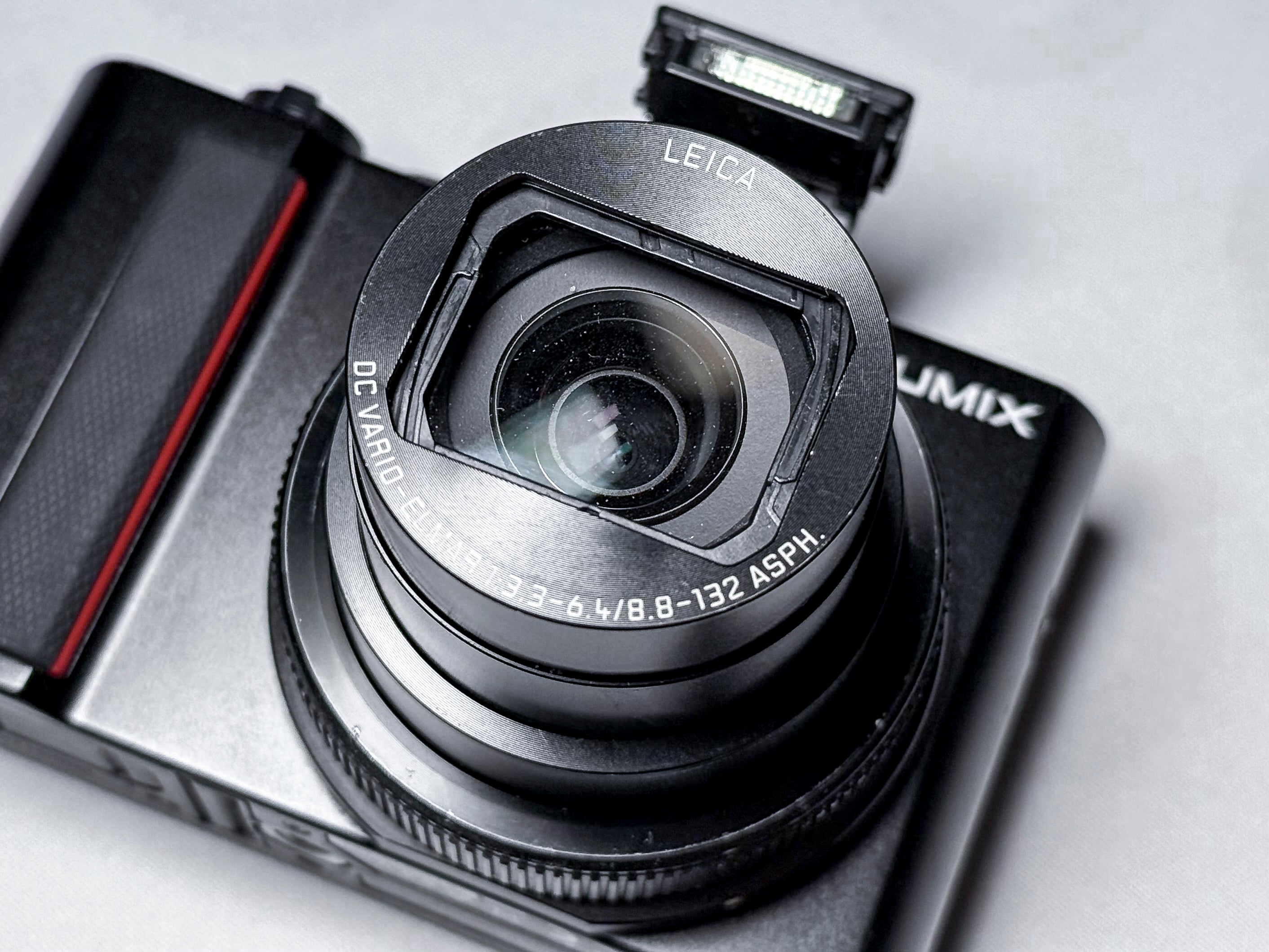 Panasonic Lumix TZ200 15x Leica Lens - 1 Year Warranty, Perfectly Working