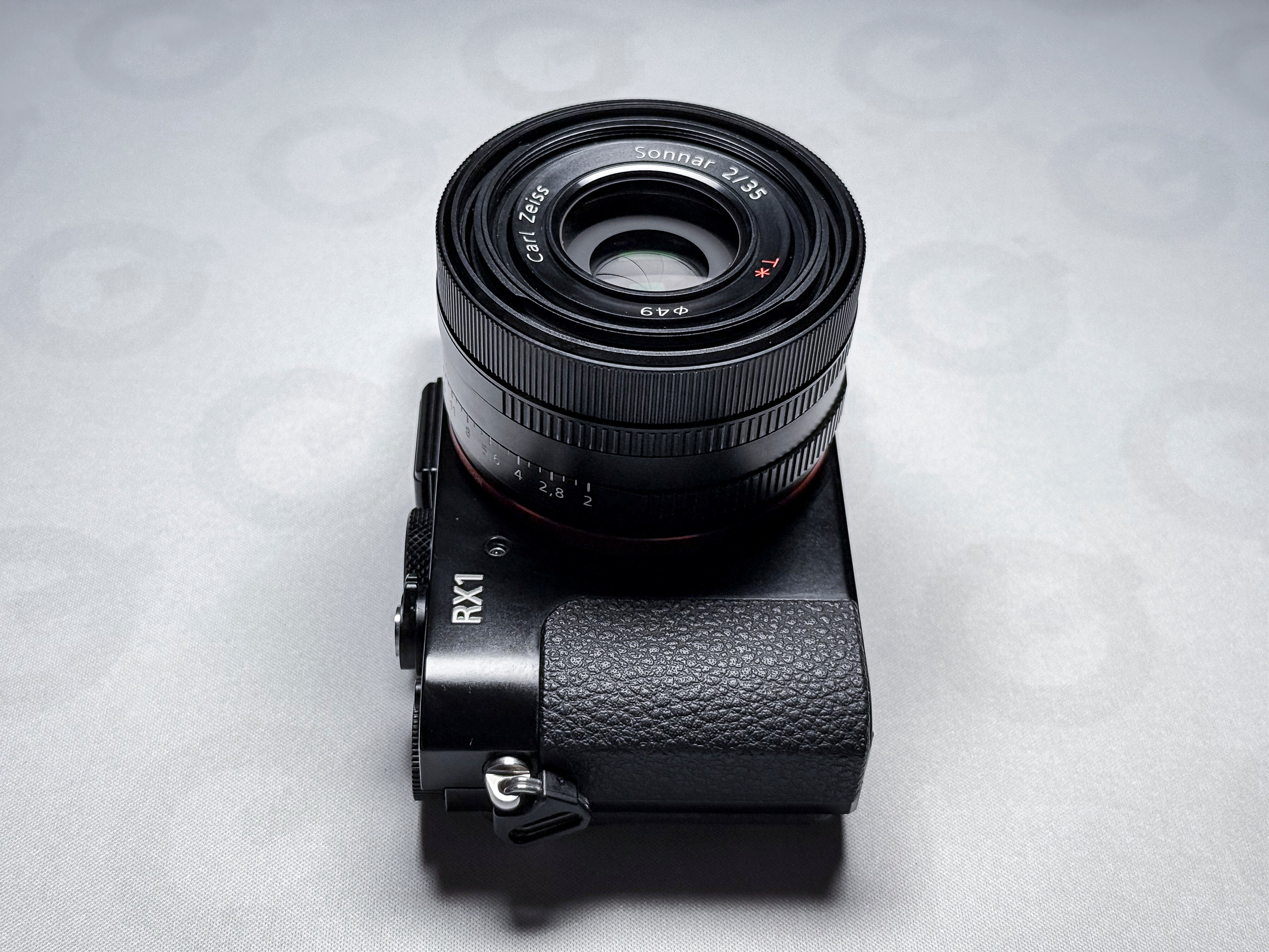 Sony RX1 Full Frame 35mm Zeiss Sonnar - 1 Year Warranty, Excellent