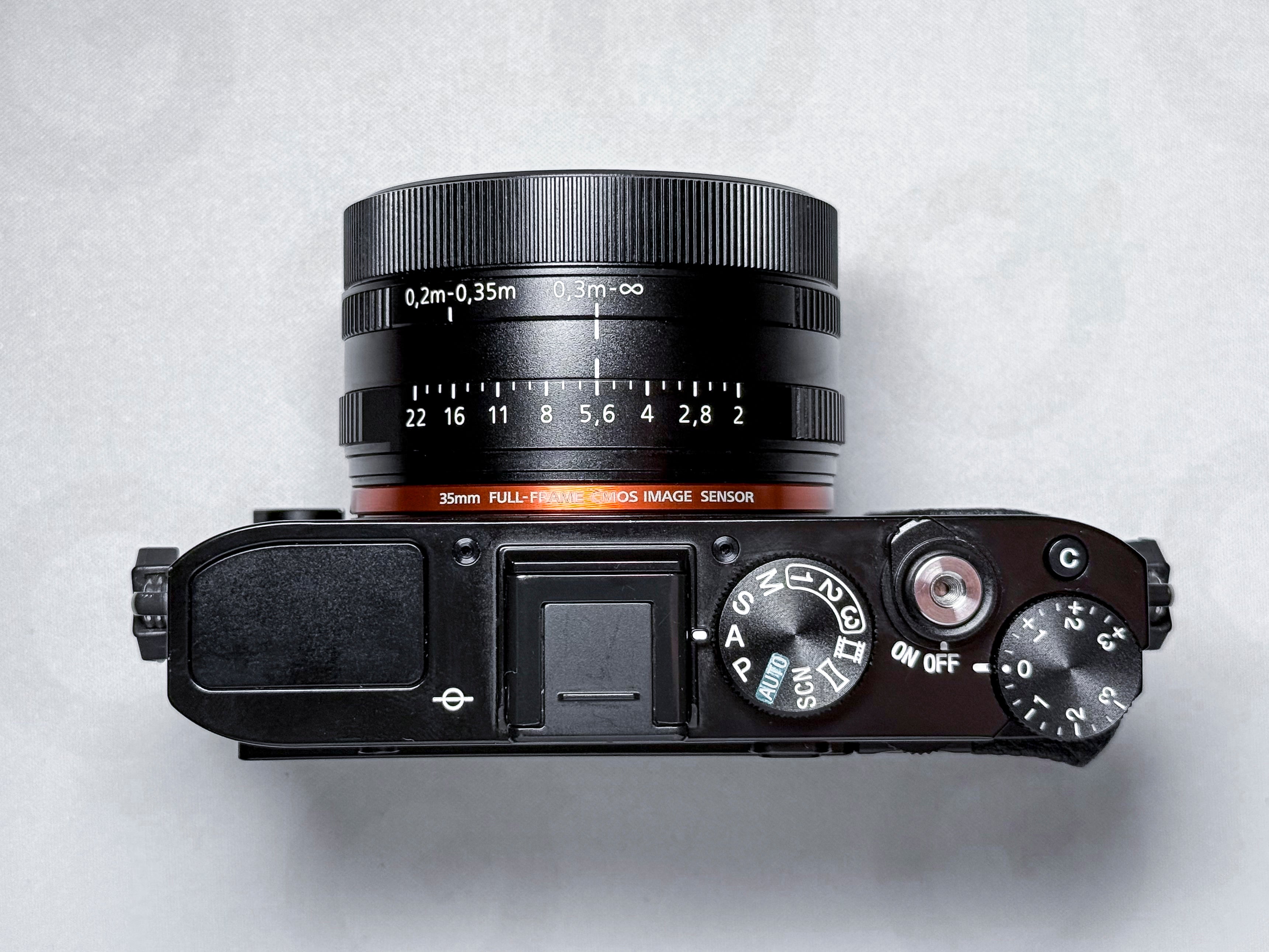 Sony RX1 Full Frame 35mm Zeiss Sonnar - 1 Year Warranty, Excellent