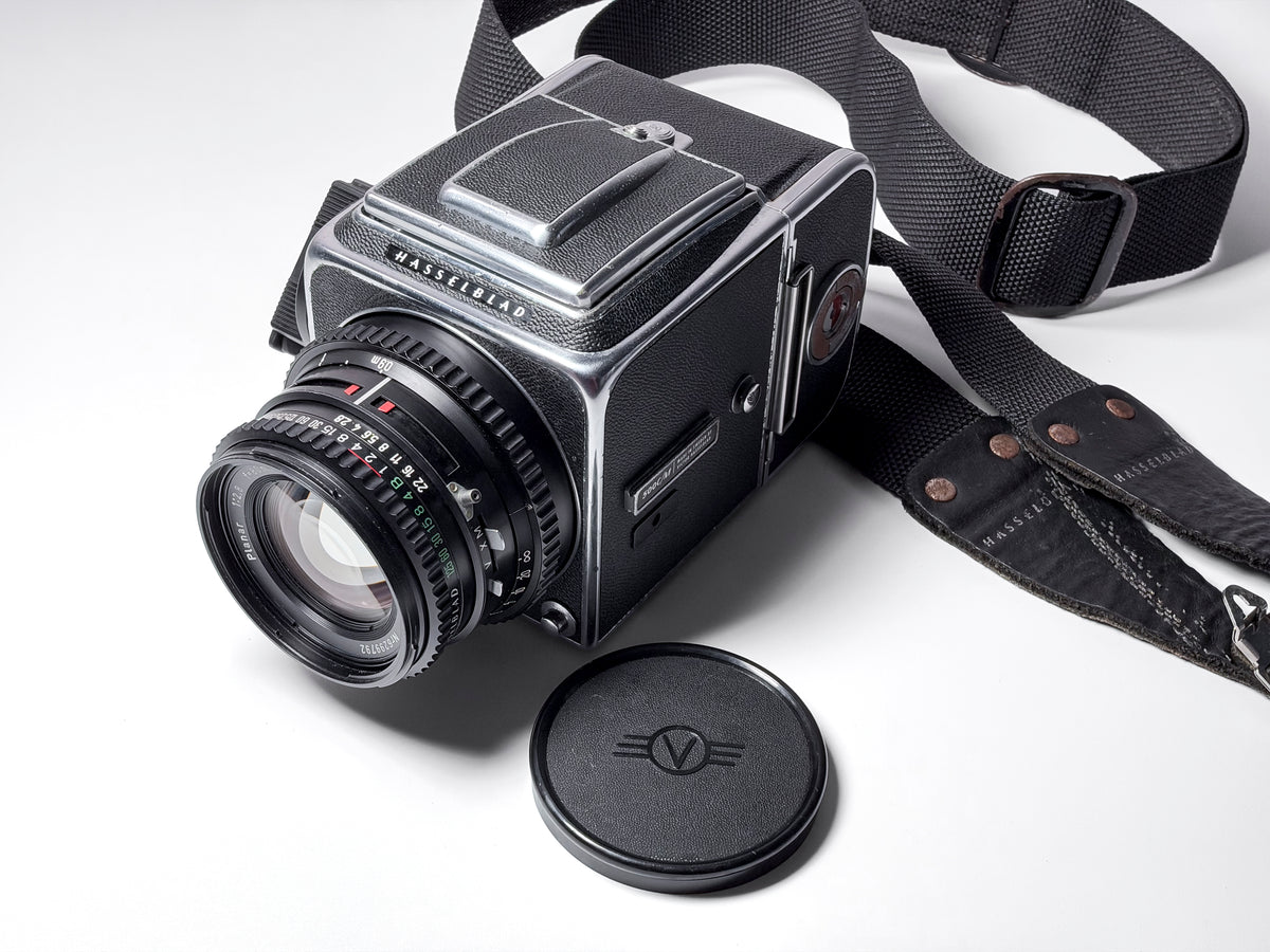 Hasselblad 500 CM C/M + Zeiss 80mm Planar T* - Medium Format, Perfectly Working