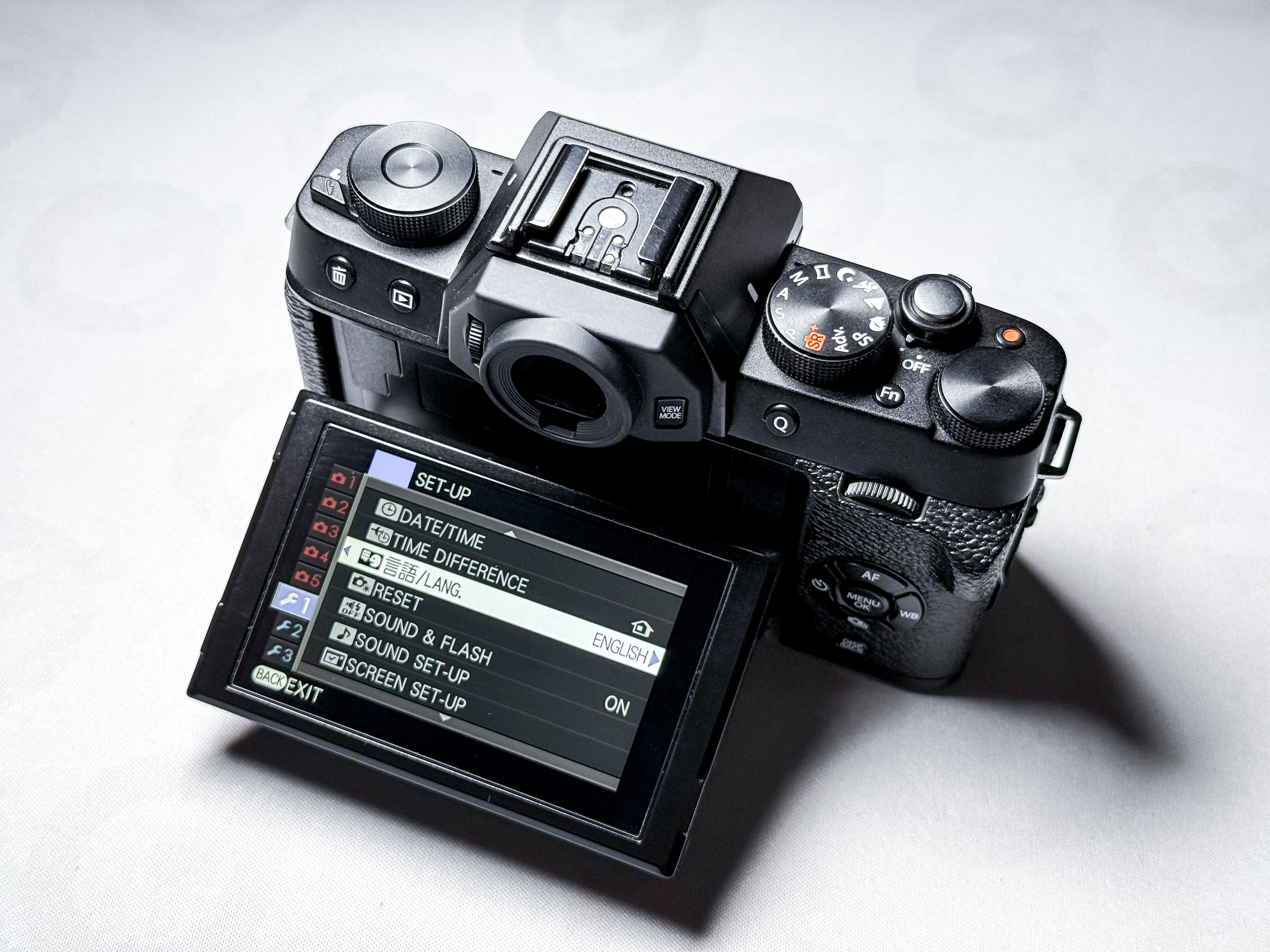 Fujifilm X-T100 APS-C Mirrorless - 1 Year Warranty, Perfectly Working Fuji XT100