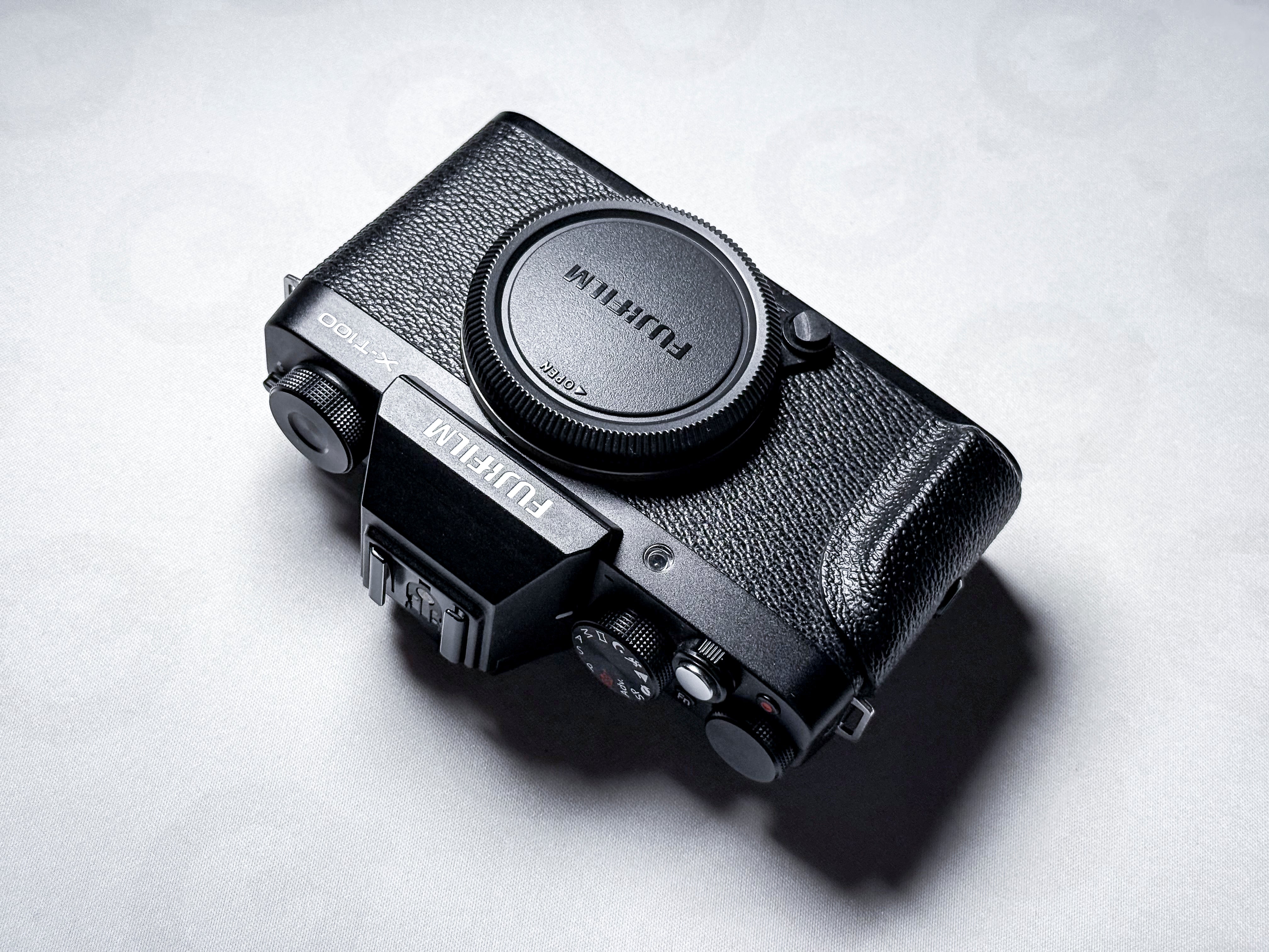 Fujifilm X-T100 APS-C Mirrorless - 1 Year Warranty, Perfectly Working Fuji XT100