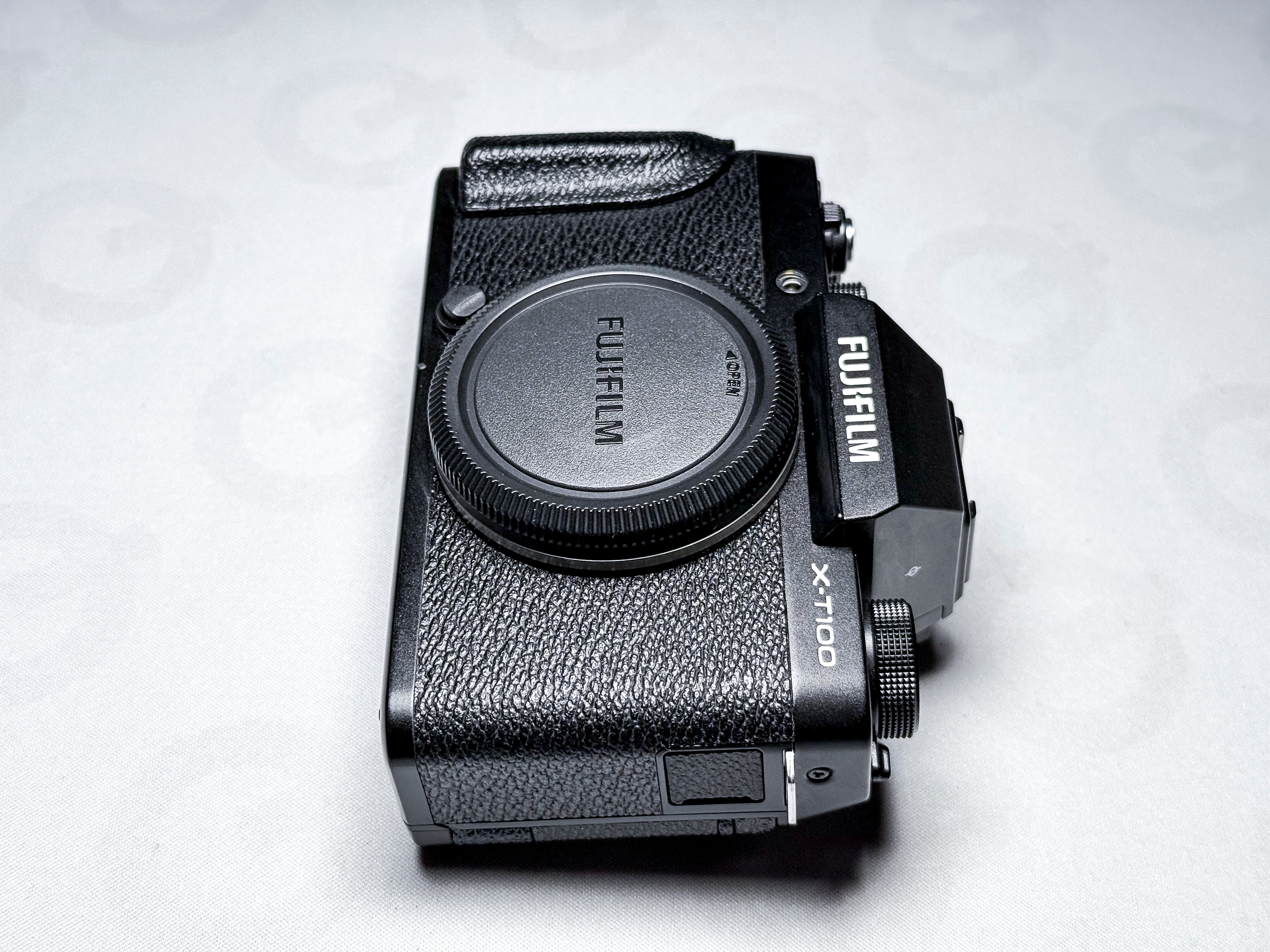 Fujifilm X-T100 APS-C Mirrorless - 1 Year Warranty, Perfectly Working Fuji XT100