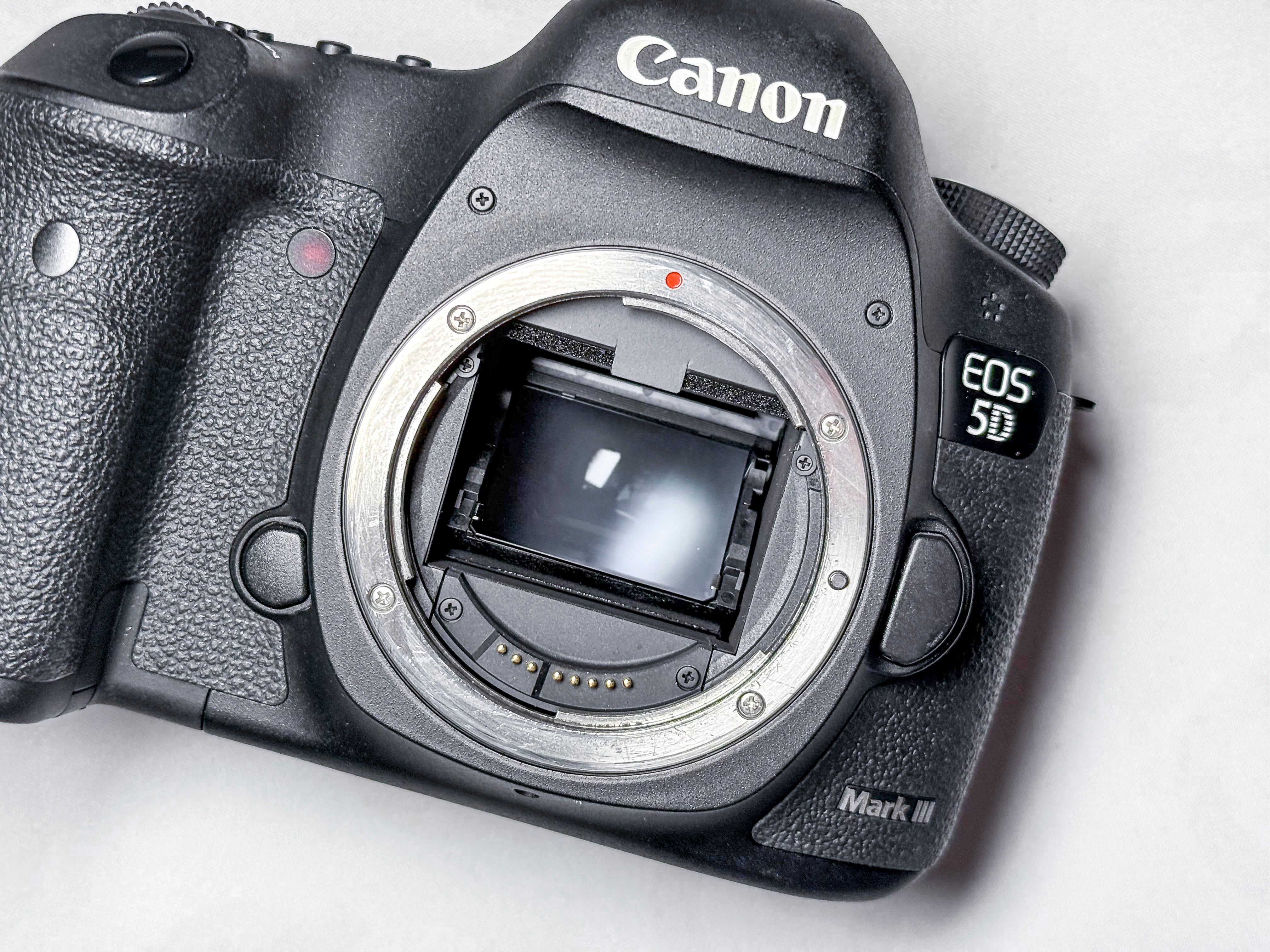 Canon EOS 5D Mark III 3 Full Frame Reflex DSLR - 1 Year Warranty, Excellent