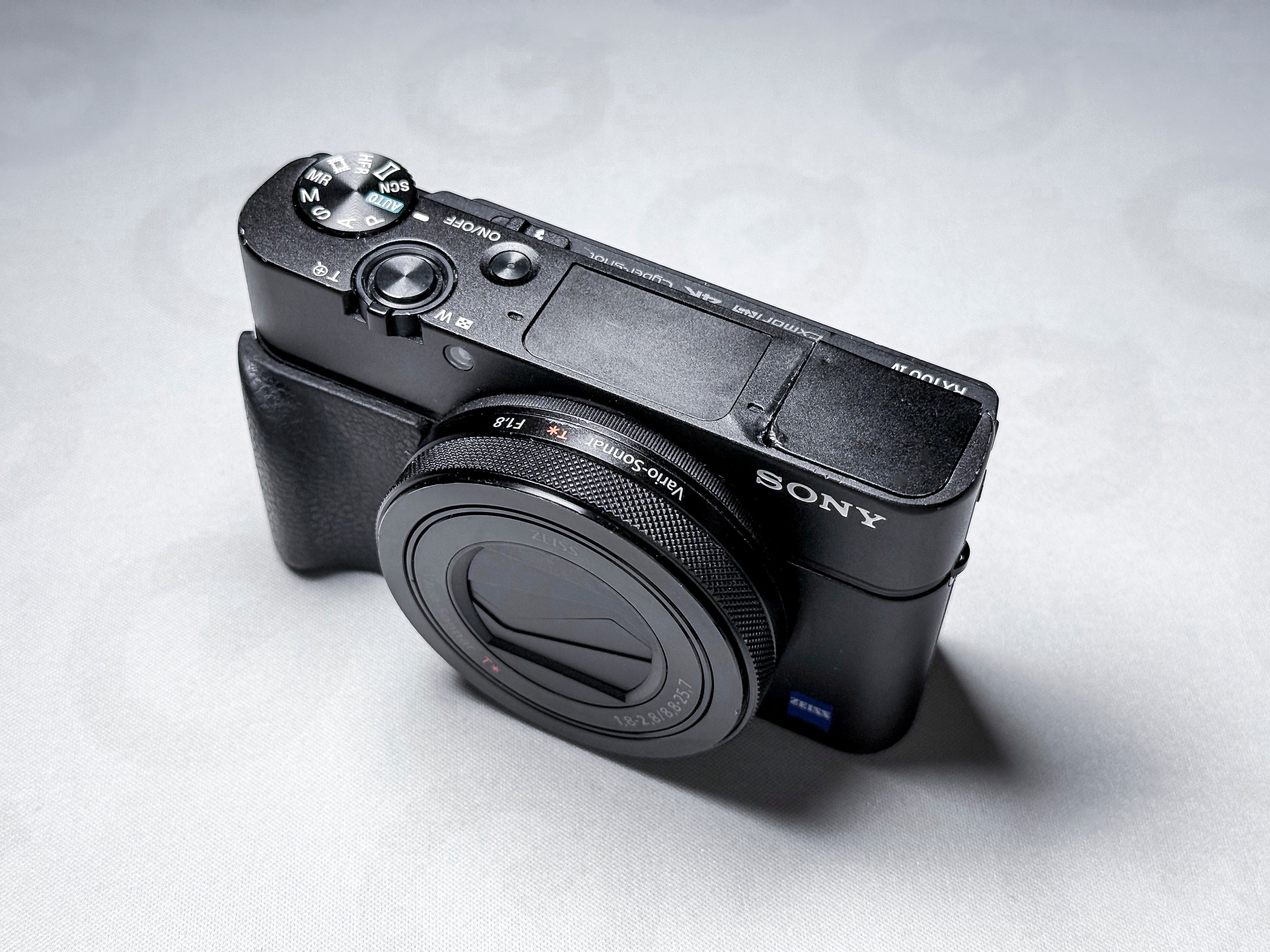Sony RX100 IV 4 Cyber-Shot - 1 Year Warranty, Perfectly Working RX 100 Mark 4