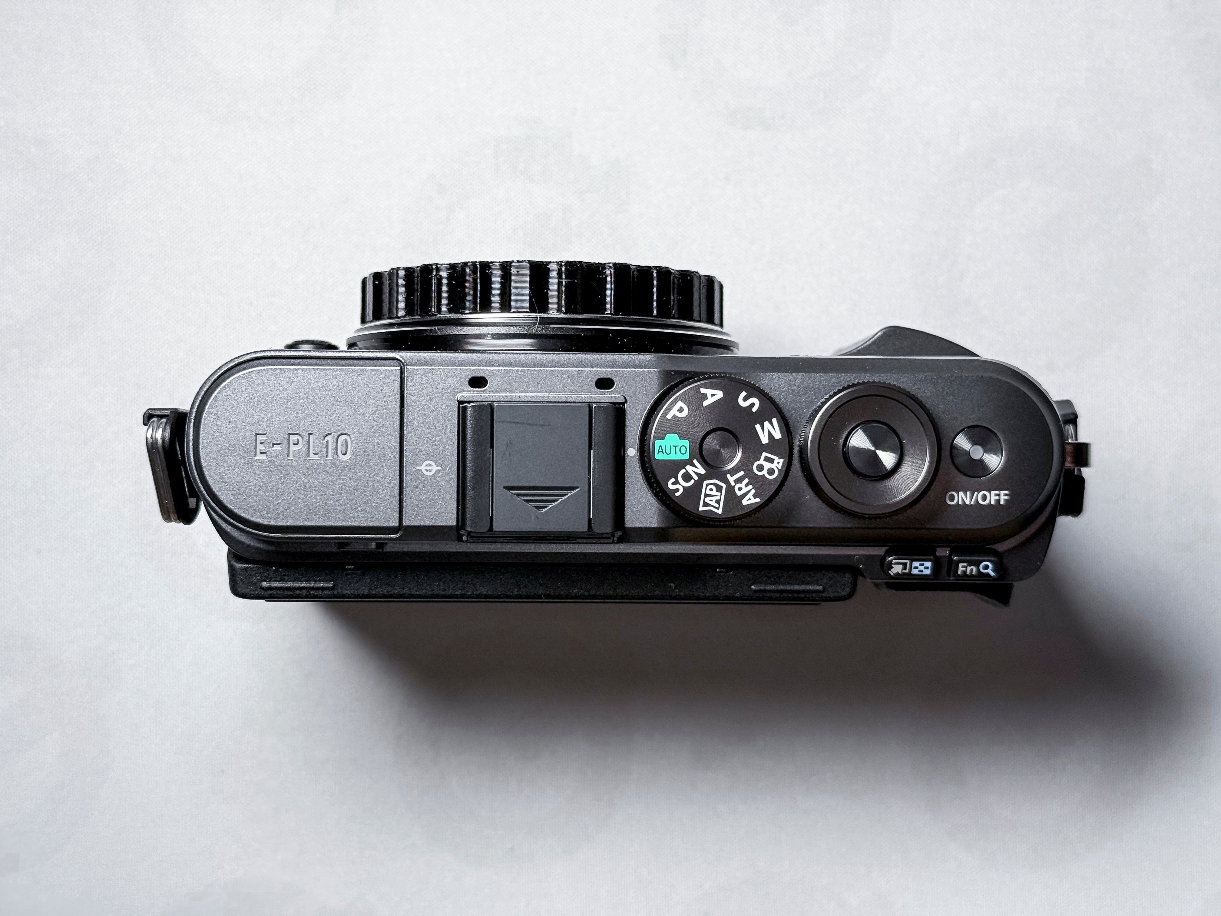 Olympus E-PL10 Pen M43 Mirrorless Body - Mint, 1 Year Warranty, 1K Shutter