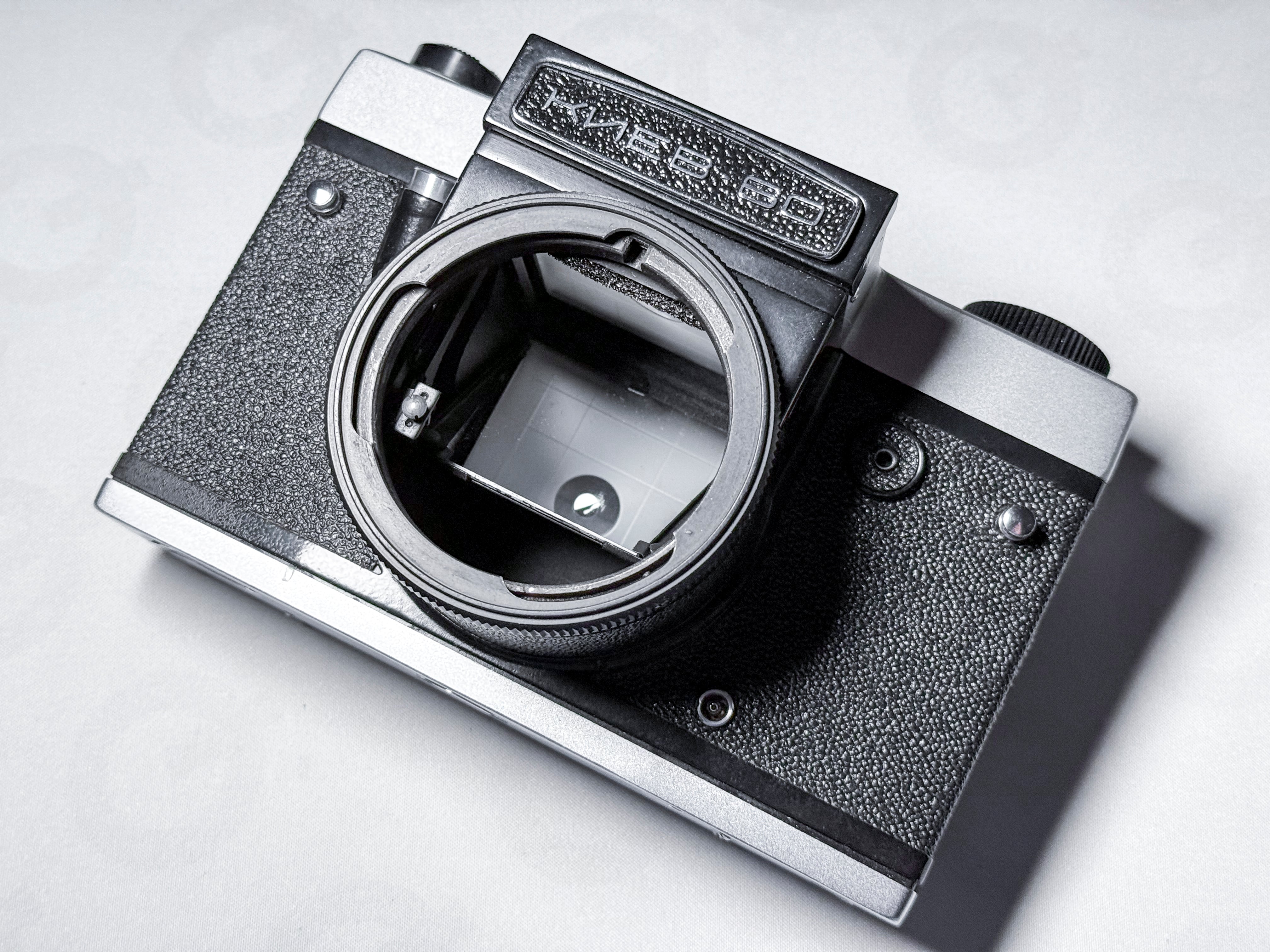 Kiev 60 + Volna 80 f/2.8 + Prism and Waist Finder - Medium Format Film Camera - CLAd, Near Mint