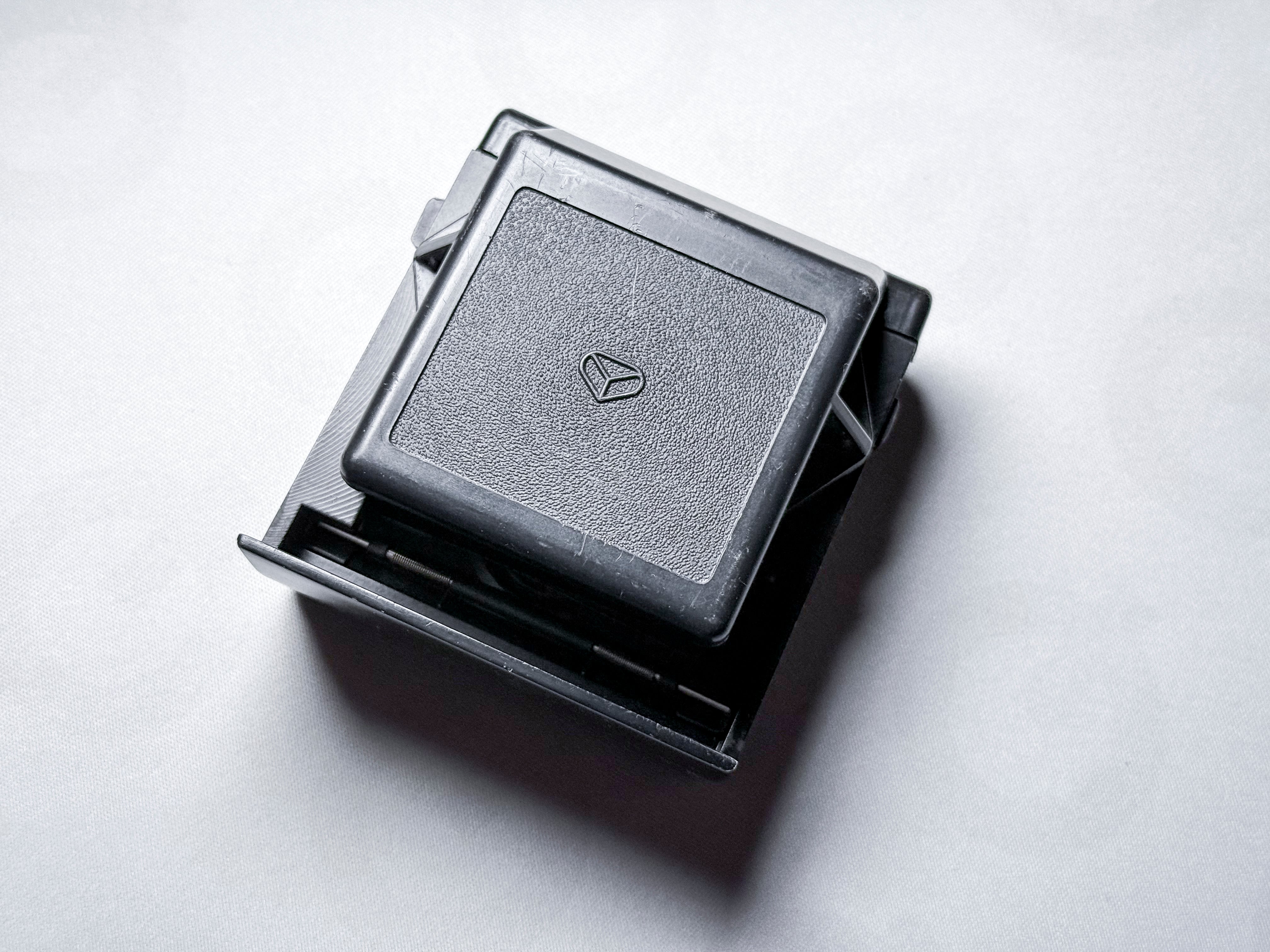 Kiev 60 + Volna 80 f/2.8 + Prism and Waist Finder - Medium Format Film Camera - CLAd, Near Mint