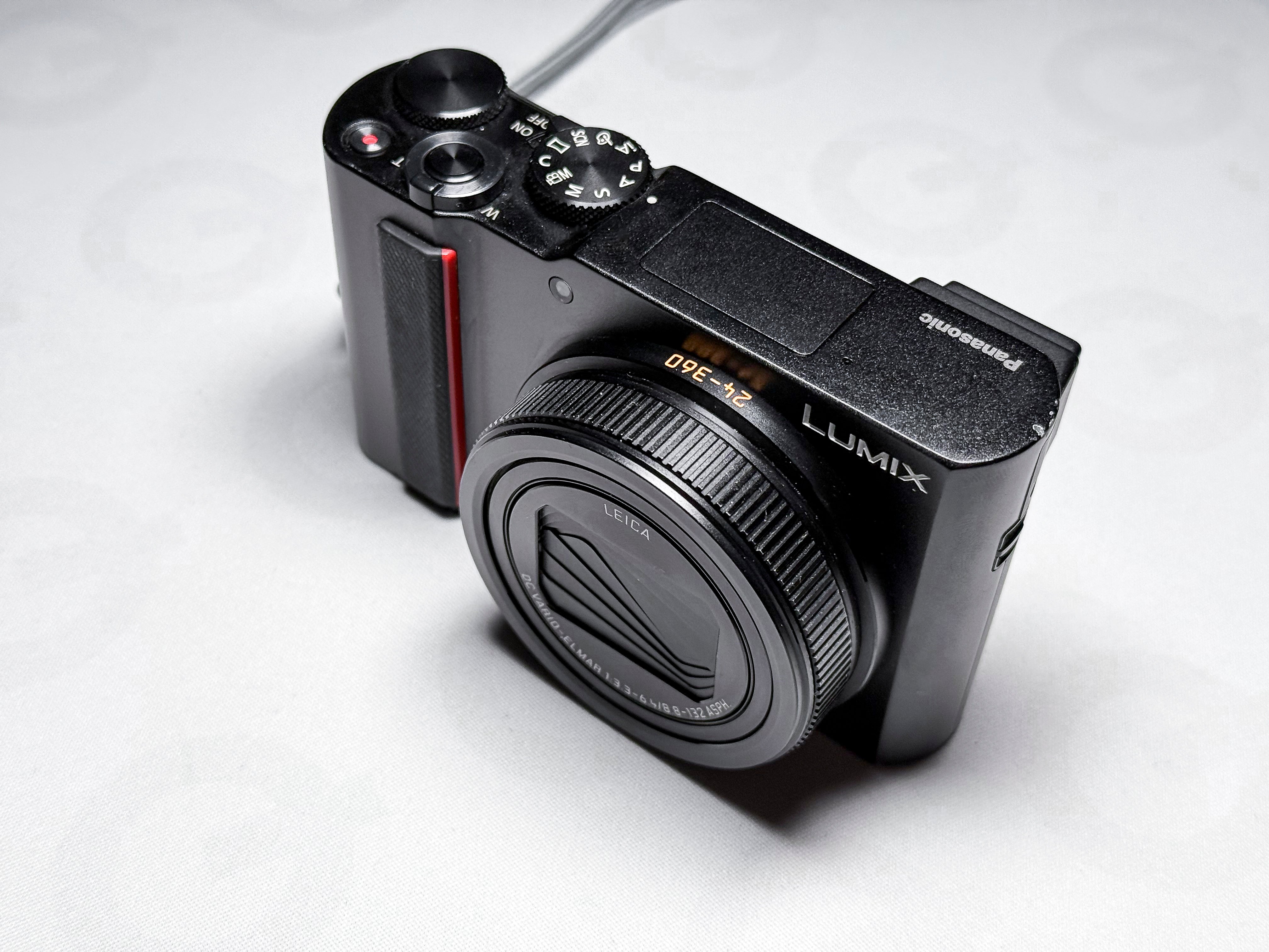 Panasonic Lumix TZ200 / ZS220 / ZS200 Leica 24-360mm 1" - Perfectly Working