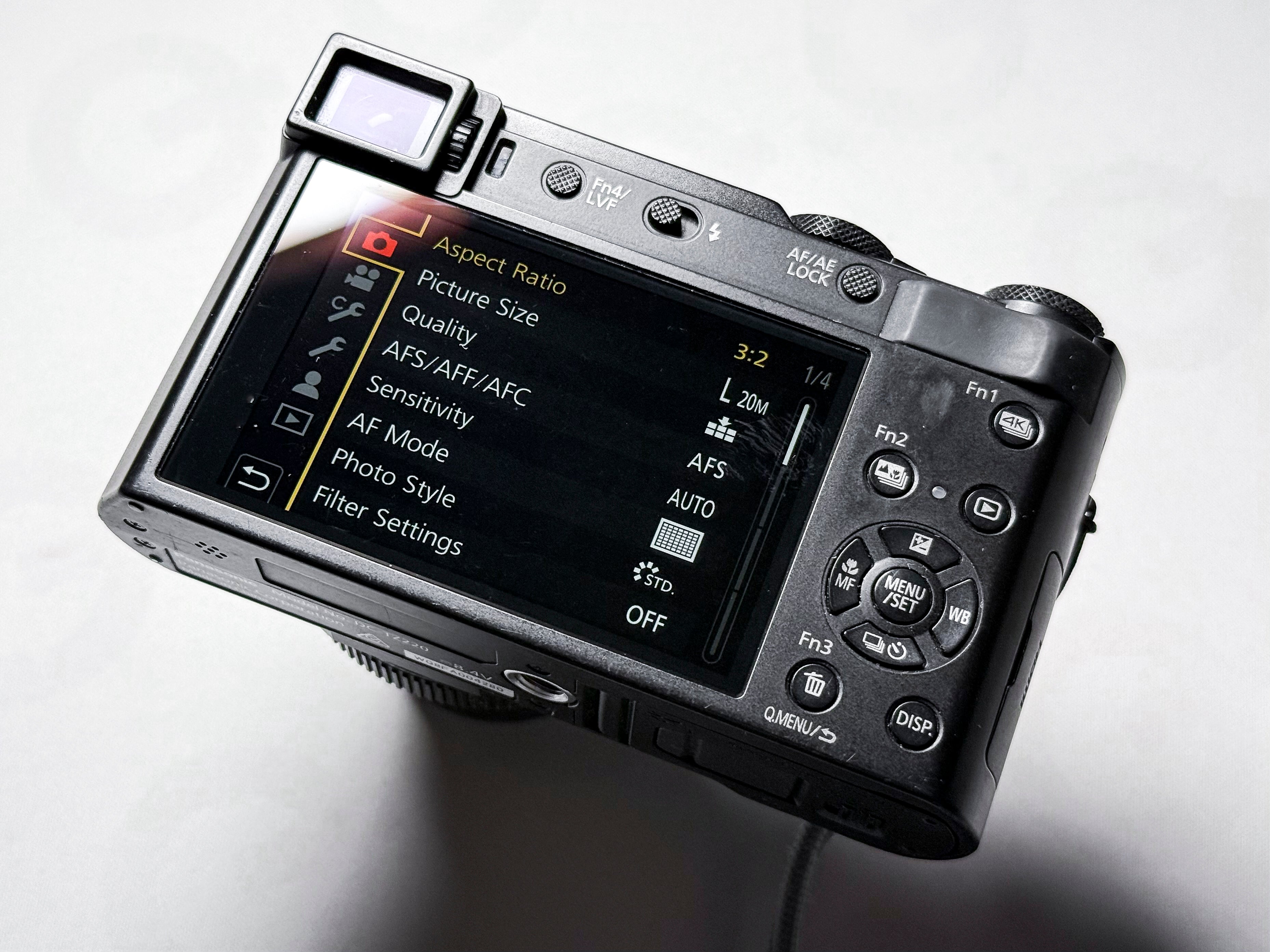 Panasonic Lumix TZ200 / ZS220 / ZS200 Leica 24-360mm 1" - Perfectly Working