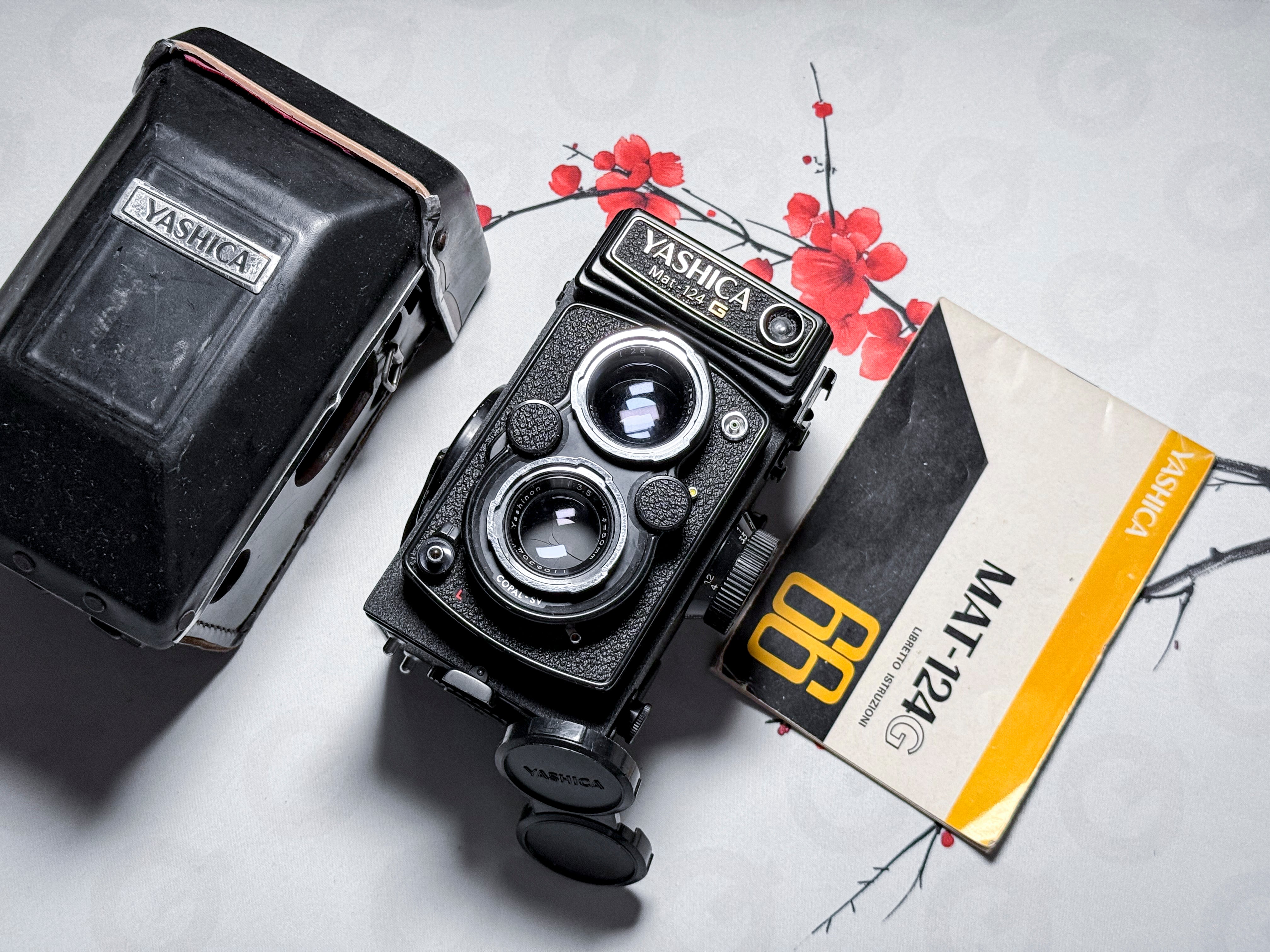 Yashica Mat-124g Fotocamera TLR a pellicola di medio formato 120 - Funzionante