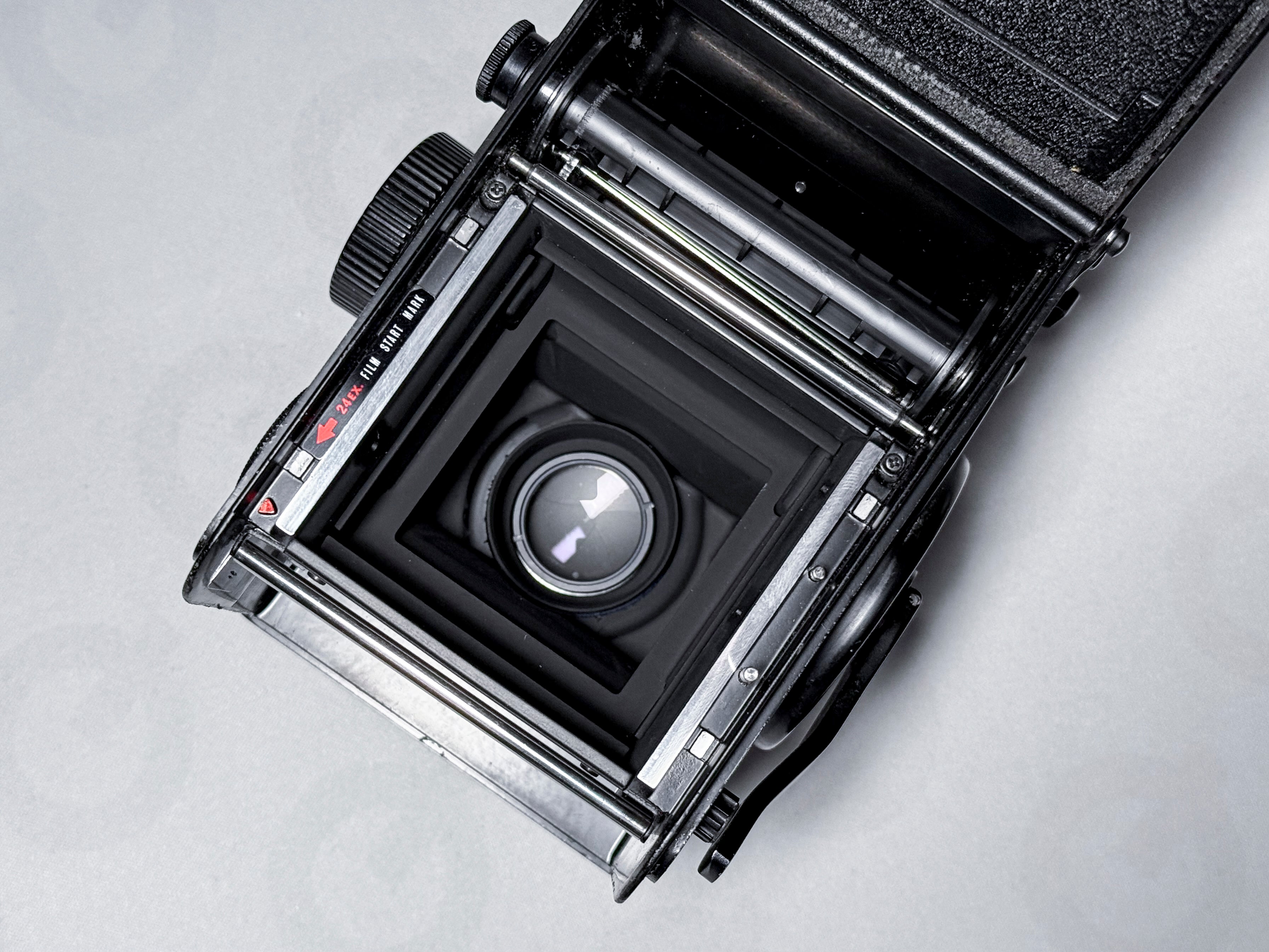 Yashica Mat-124g Fotocamera TLR a pellicola di medio formato 120 - Funzionante