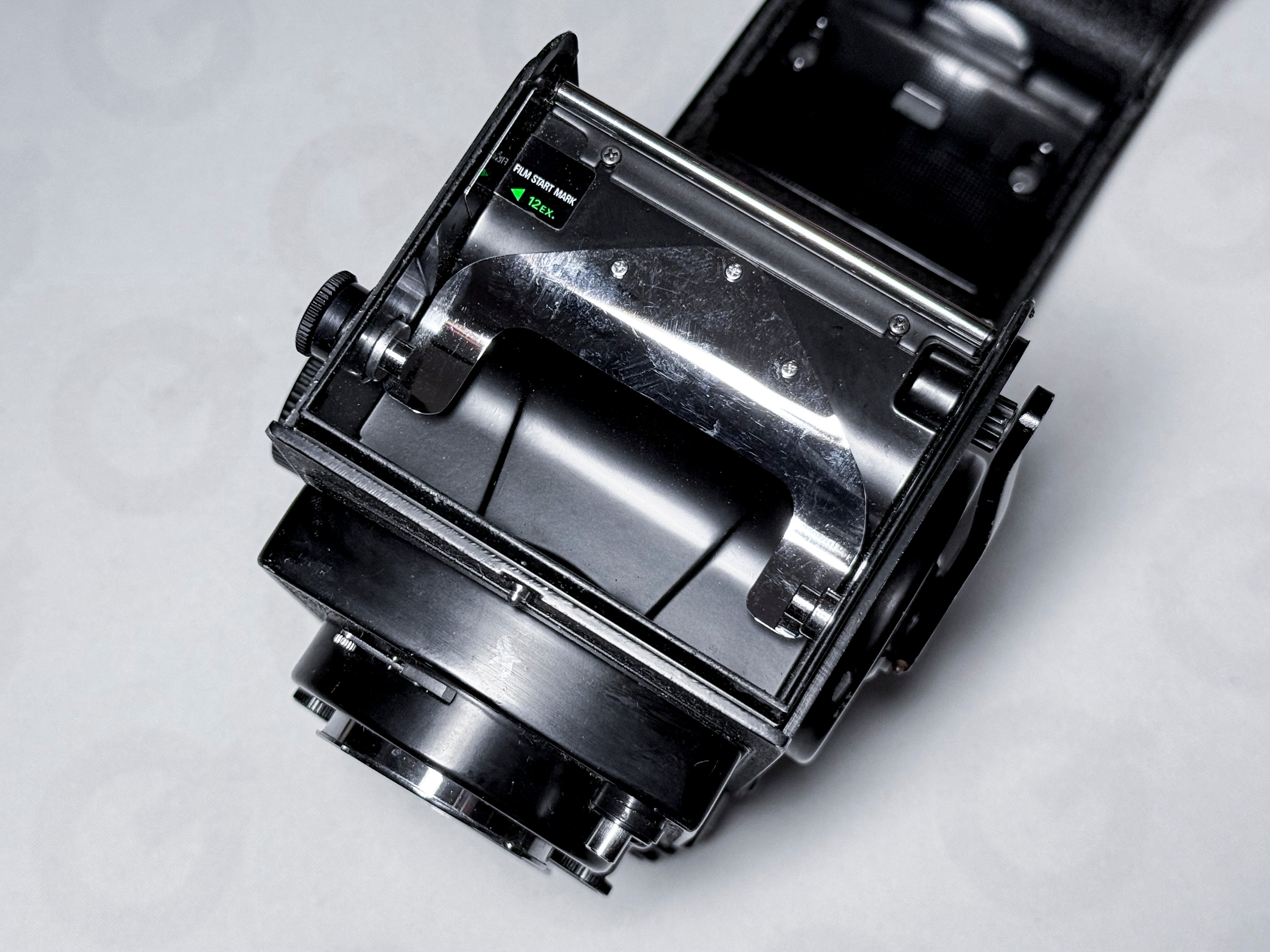 Yashica Mat-124g Fotocamera TLR a pellicola di medio formato 120 - Funzionante