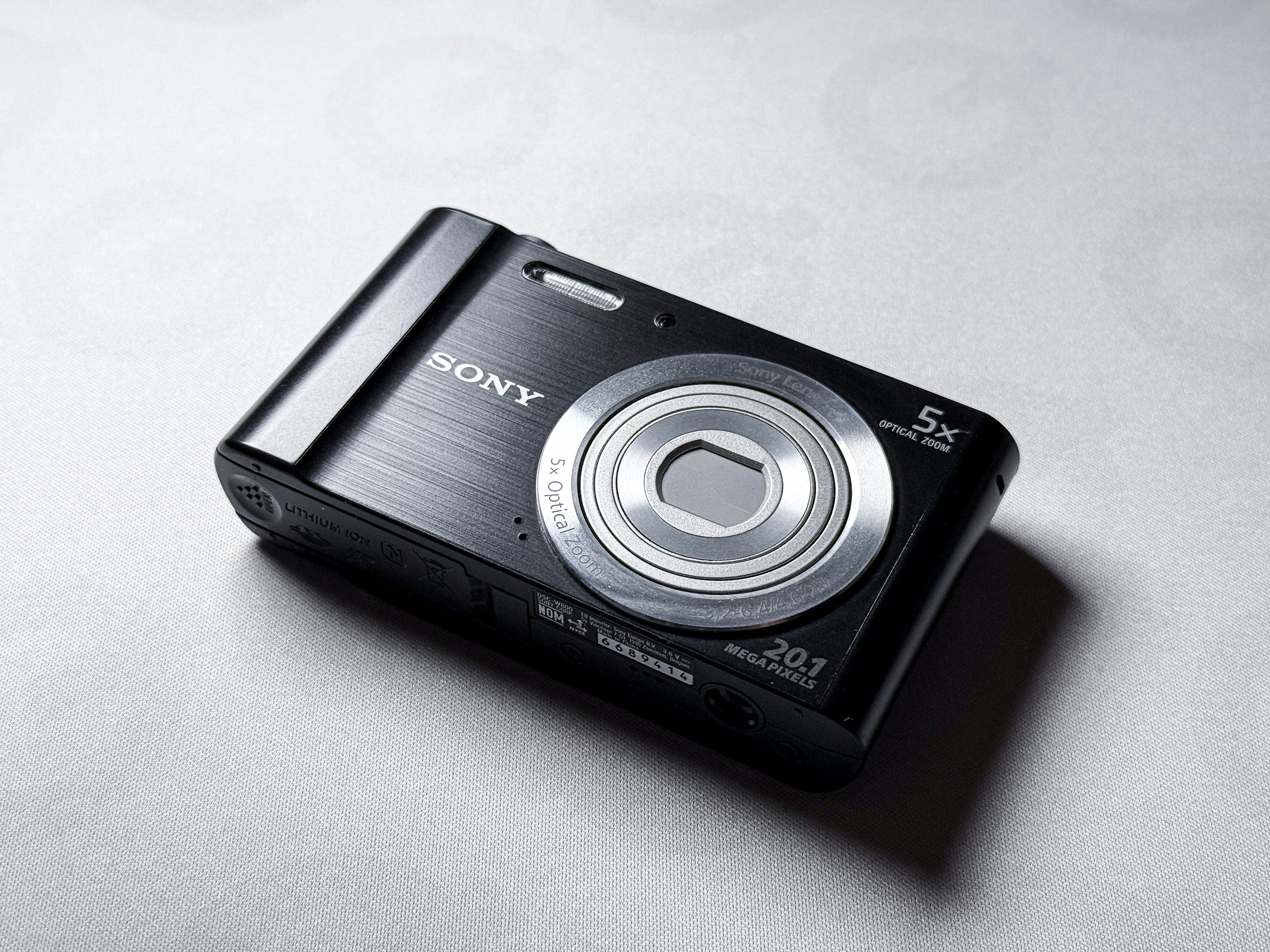 Sony Cybershot DSC W800 20Mpx CCD 5x Zoom Digicam - Garanzia, quasi perfetta