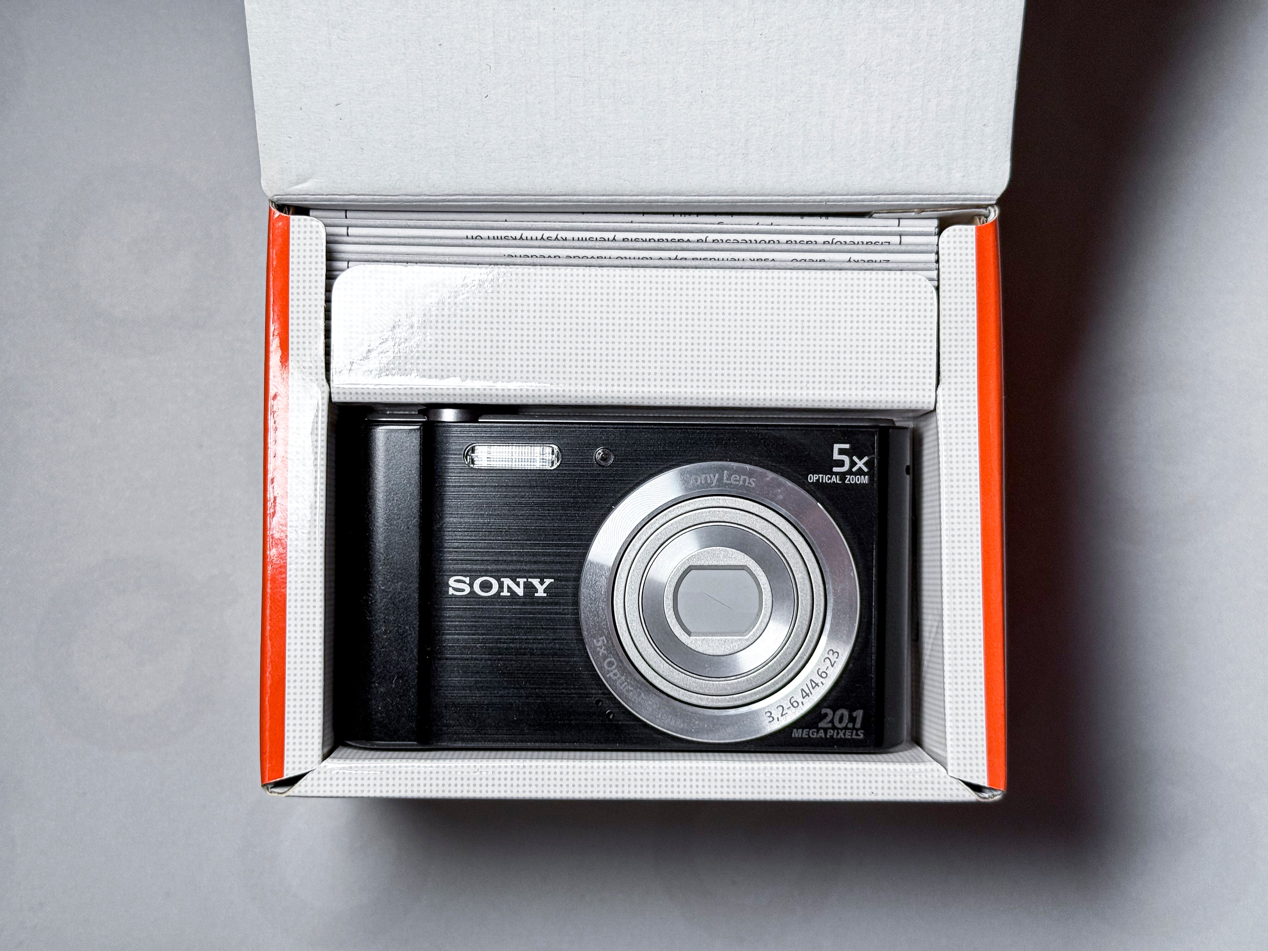 Sony Cybershot DSC W800 20Mpx CCD 5x Zoom Digicam - Garanzia, quasi perfetta