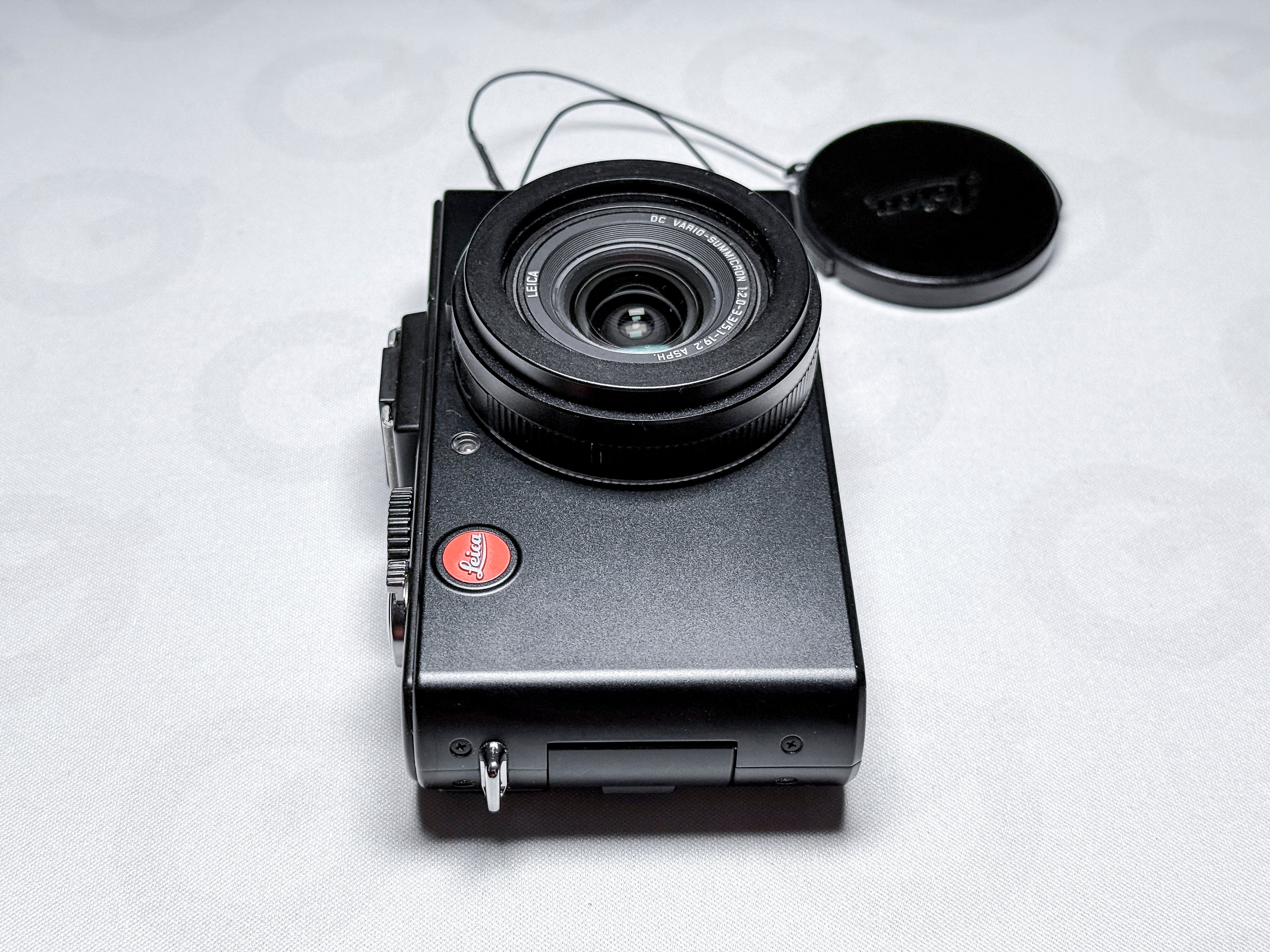 Leica D-Lux 5 CCD Compact Camera Summicron Lens - Warranty, Near Mint DLUX