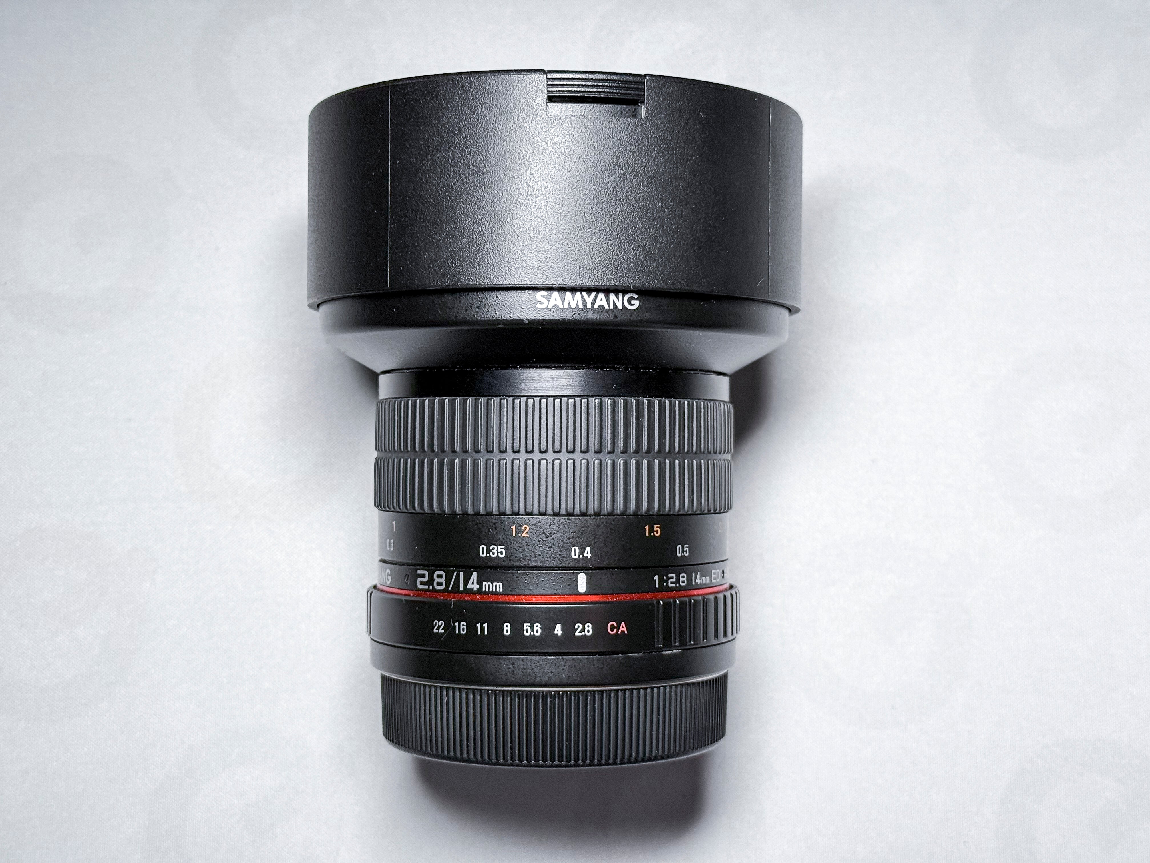 Samyang 14mm f/2.8 Ultra-wideangle lens for Canon EF EOS - Mint, Warranty
