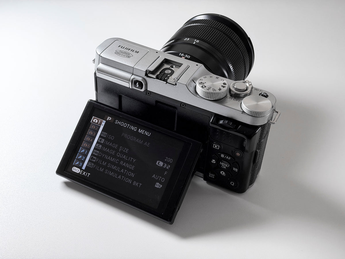 Fujifilm X-M1 + 16-50mm OIS Mirrorless APS-C Fuji - 1 Year Warranty, Excellent
