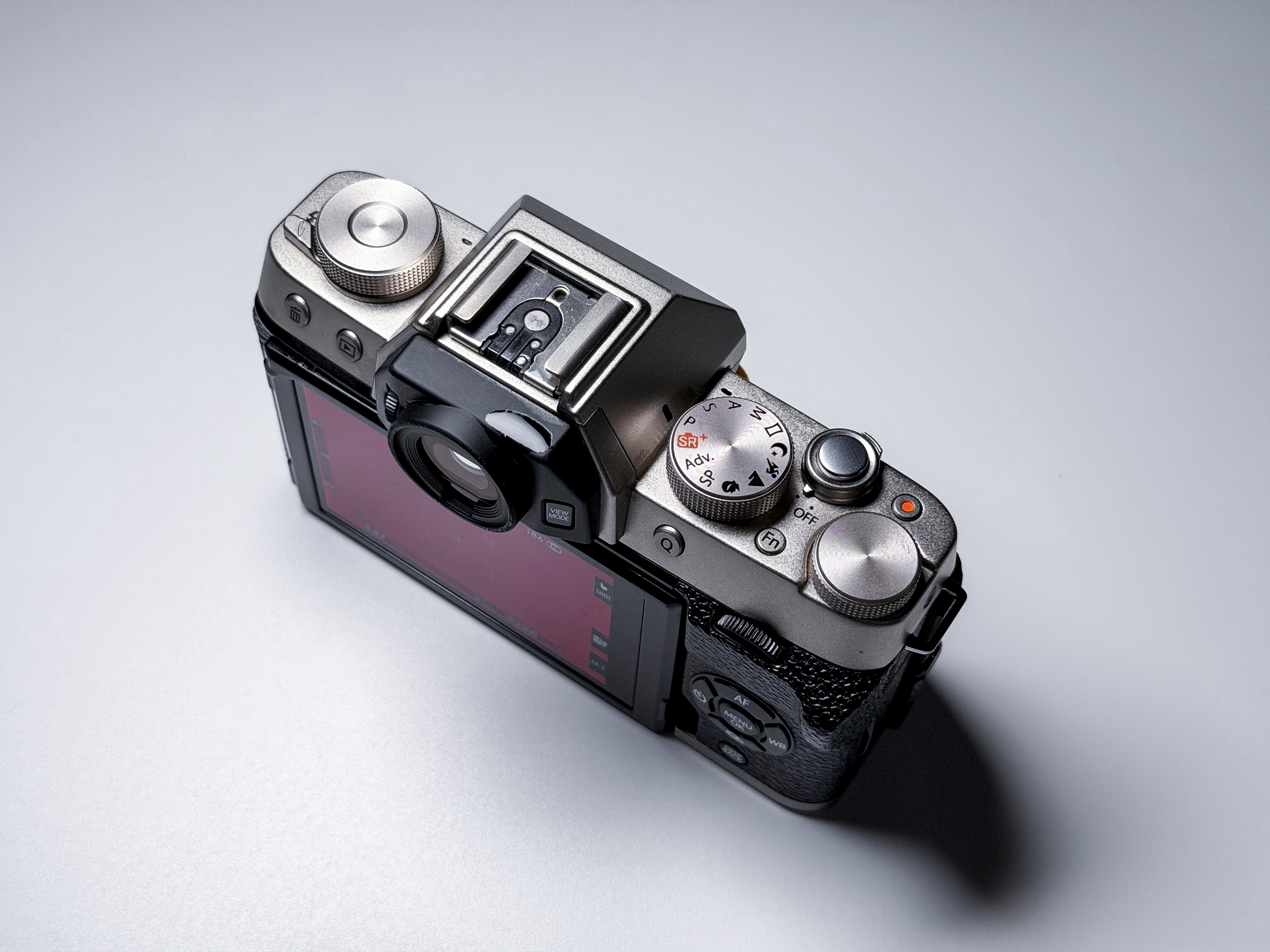 Fujifilm X-T100 APS-C Mirrorless - 1 Year Warranty, Perfectly Working Fuji XT100