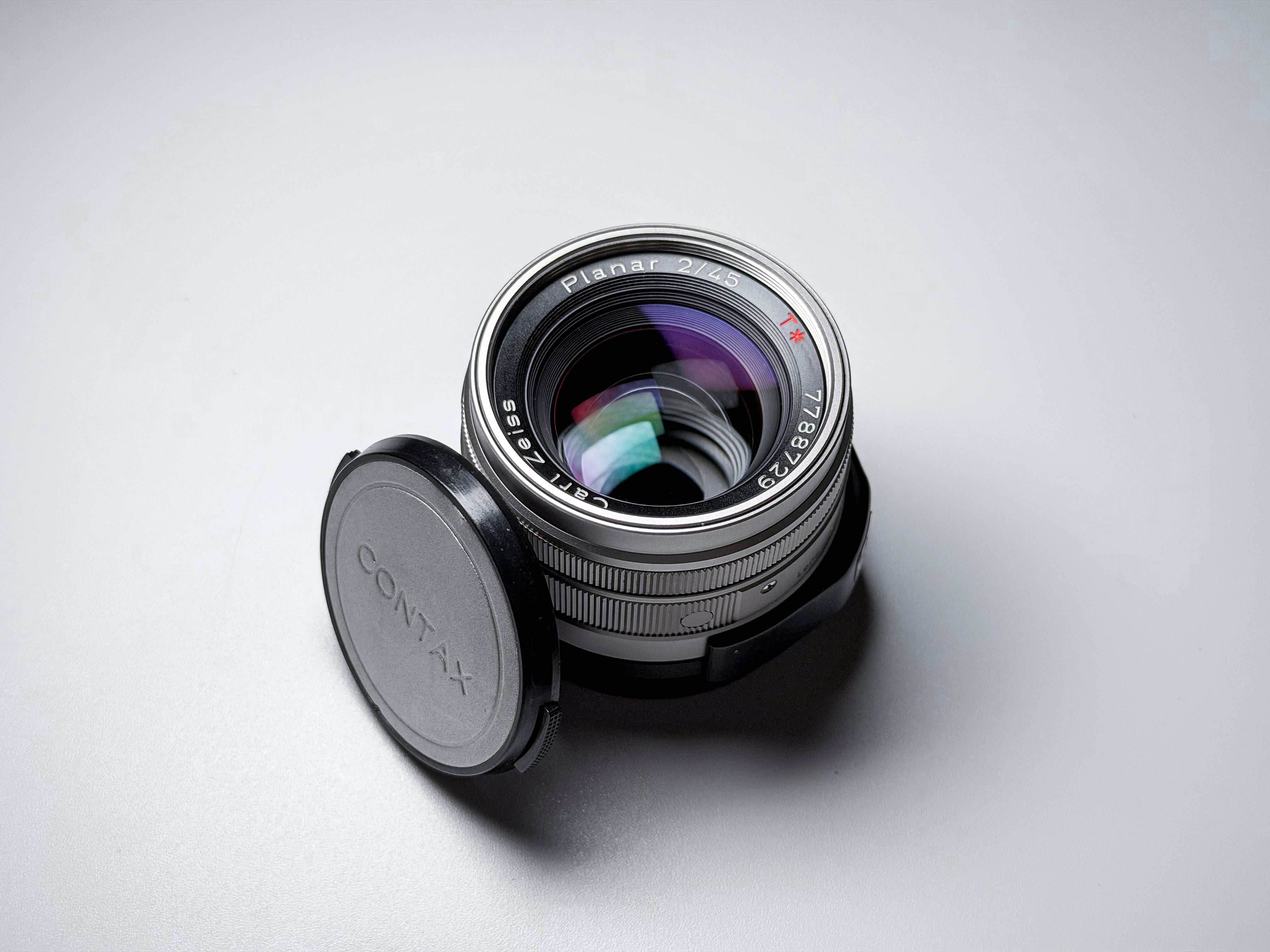 Contax G 45mm f/2.0 Carl Zeiss Planar T- Near Mint, 1 Year Warranty