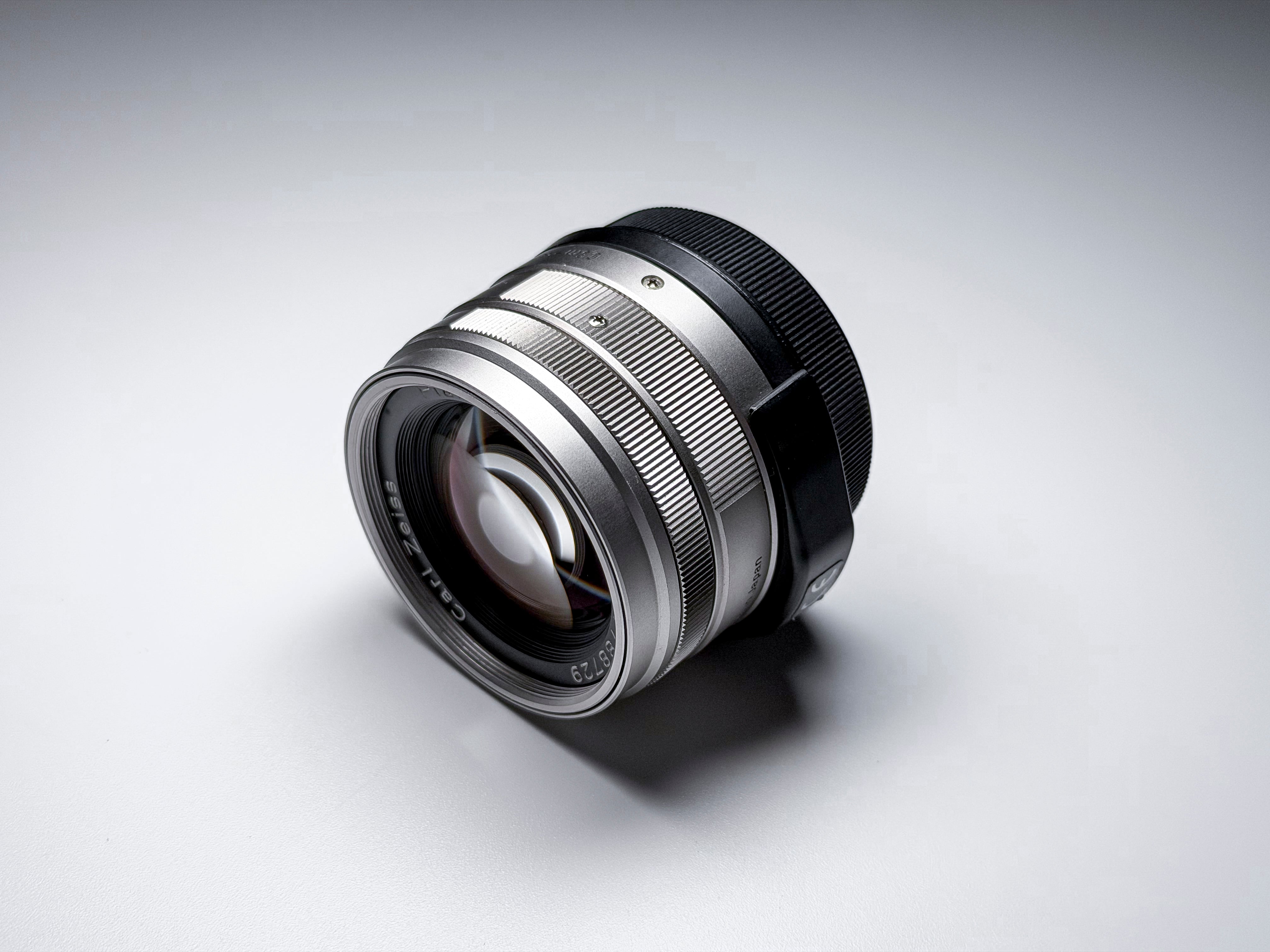 Contax G 45mm f/2.0 Carl Zeiss Planar T- Near Mint, 1 Year Warranty