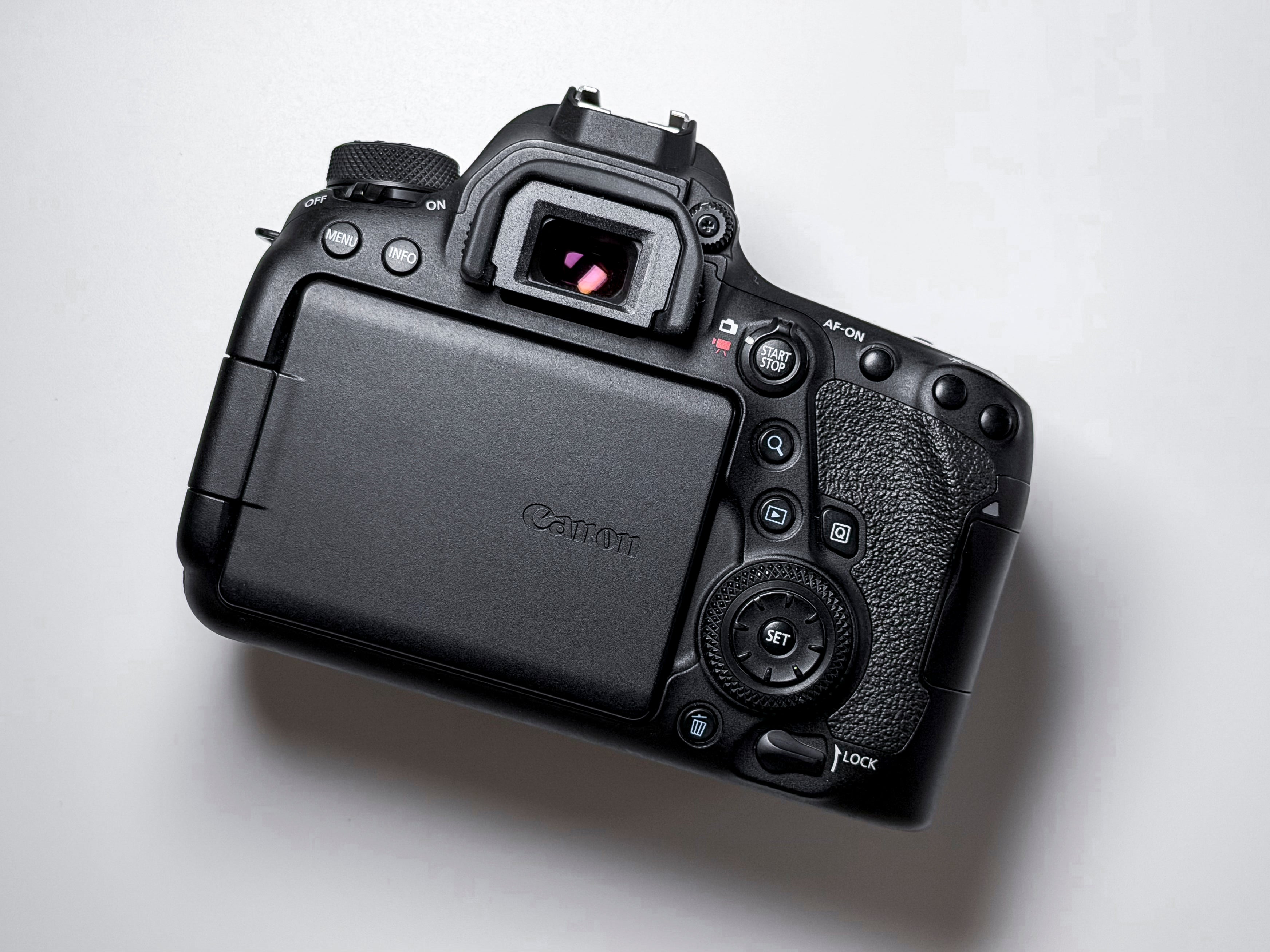 Canon 6D Mark II EOS Full Frame DSLR Body 26.2 Mpx - Excellent Condition