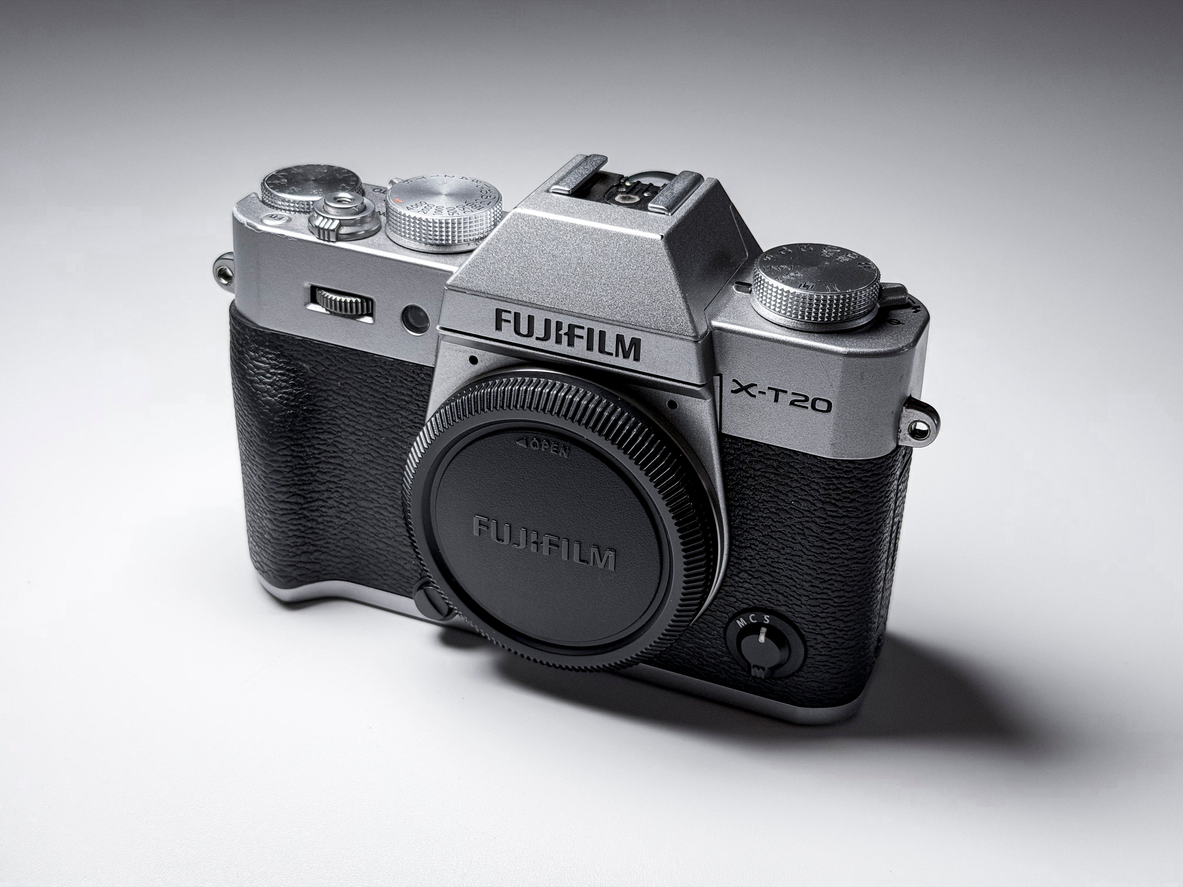 Fujifilm X-T20 Mirrorless 4K Video APS-C Fuji XT20 - 1 Year Warranty