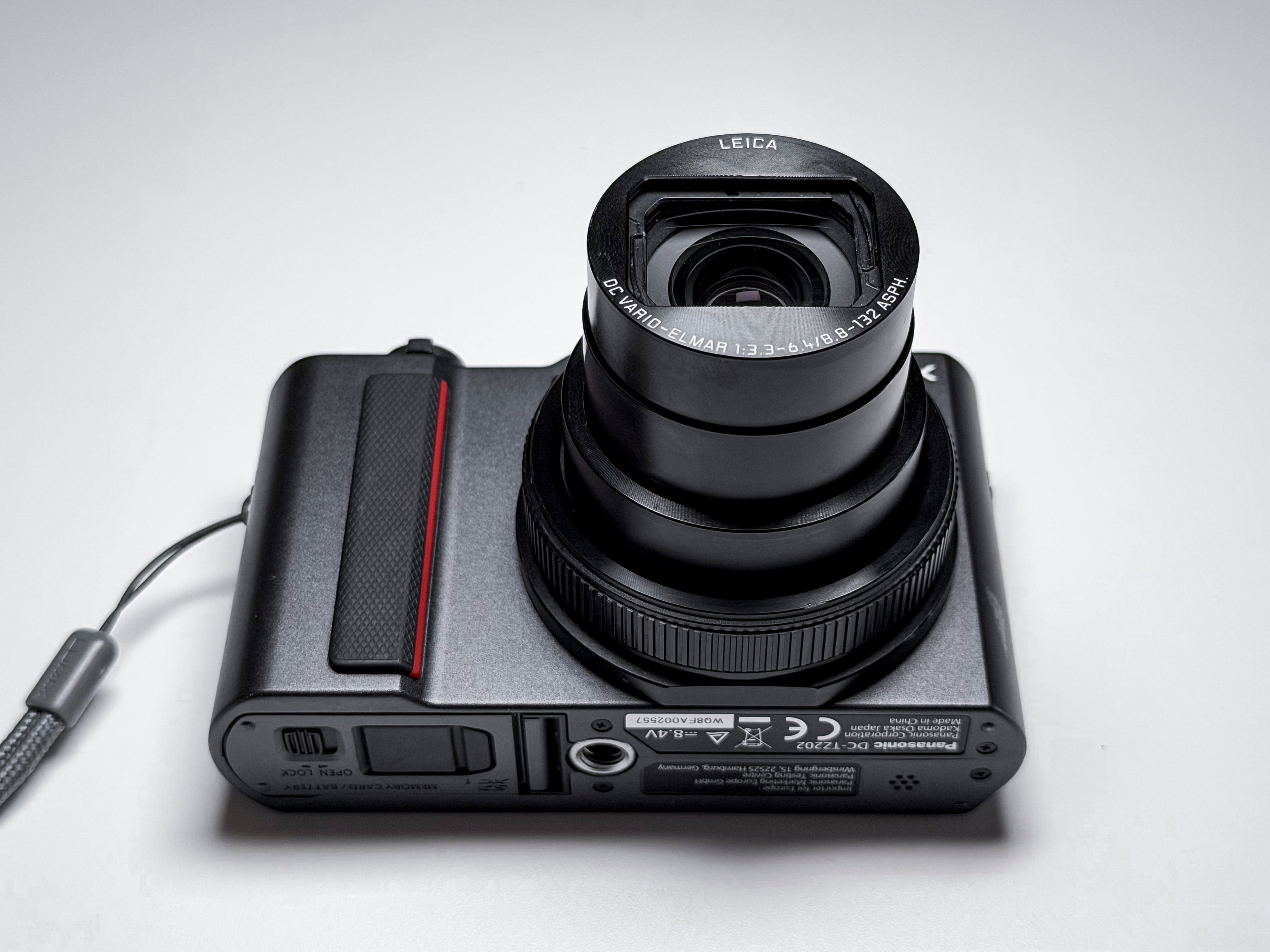 Panasonic Lumix TZ200 15x Leica Lens - 1 Year Warranty, Excellent ZS200 TZ-200