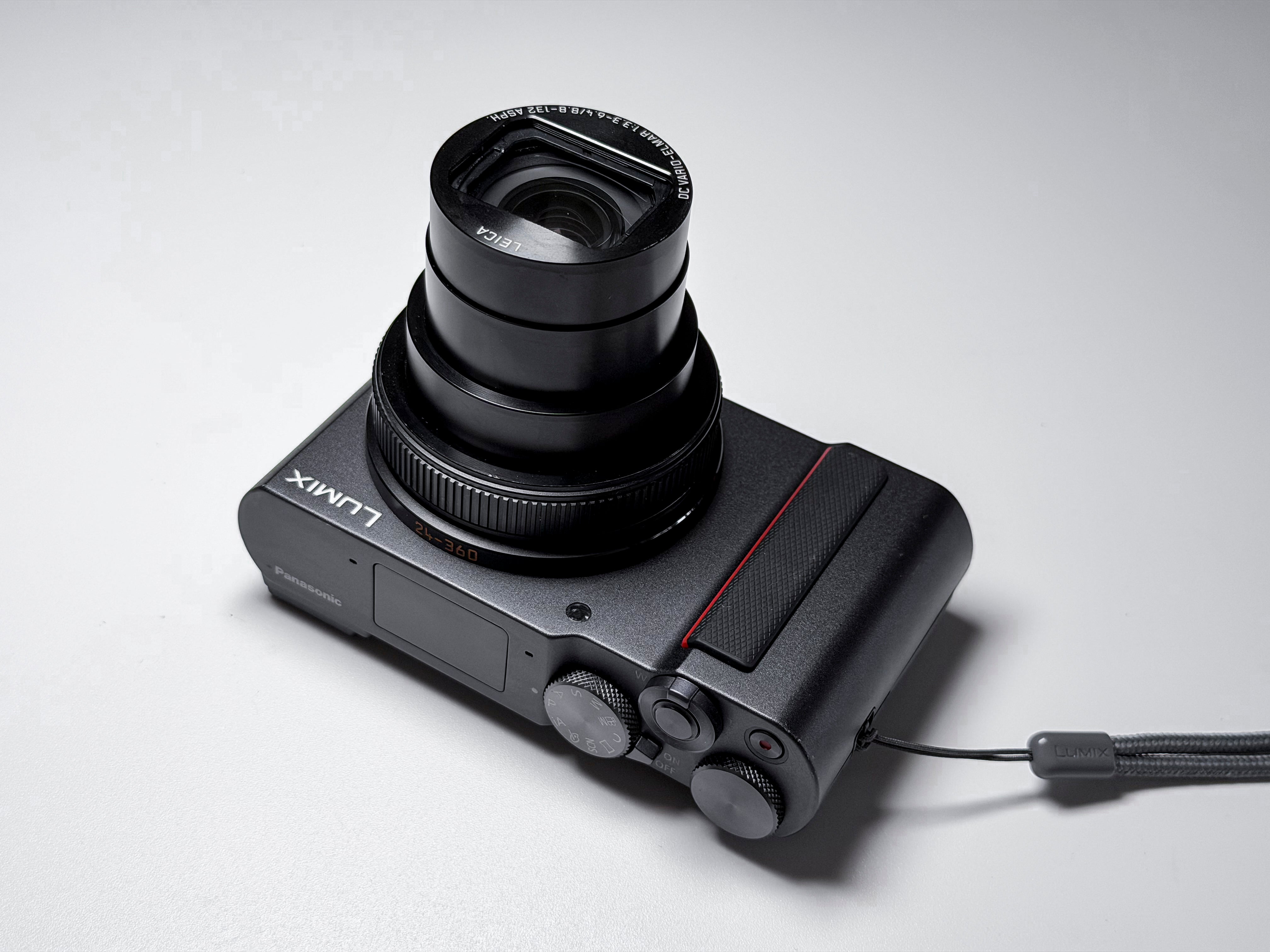 Panasonic Lumix TZ200 15x Leica Lens - 1 Year Warranty, Excellent ZS200 TZ-200