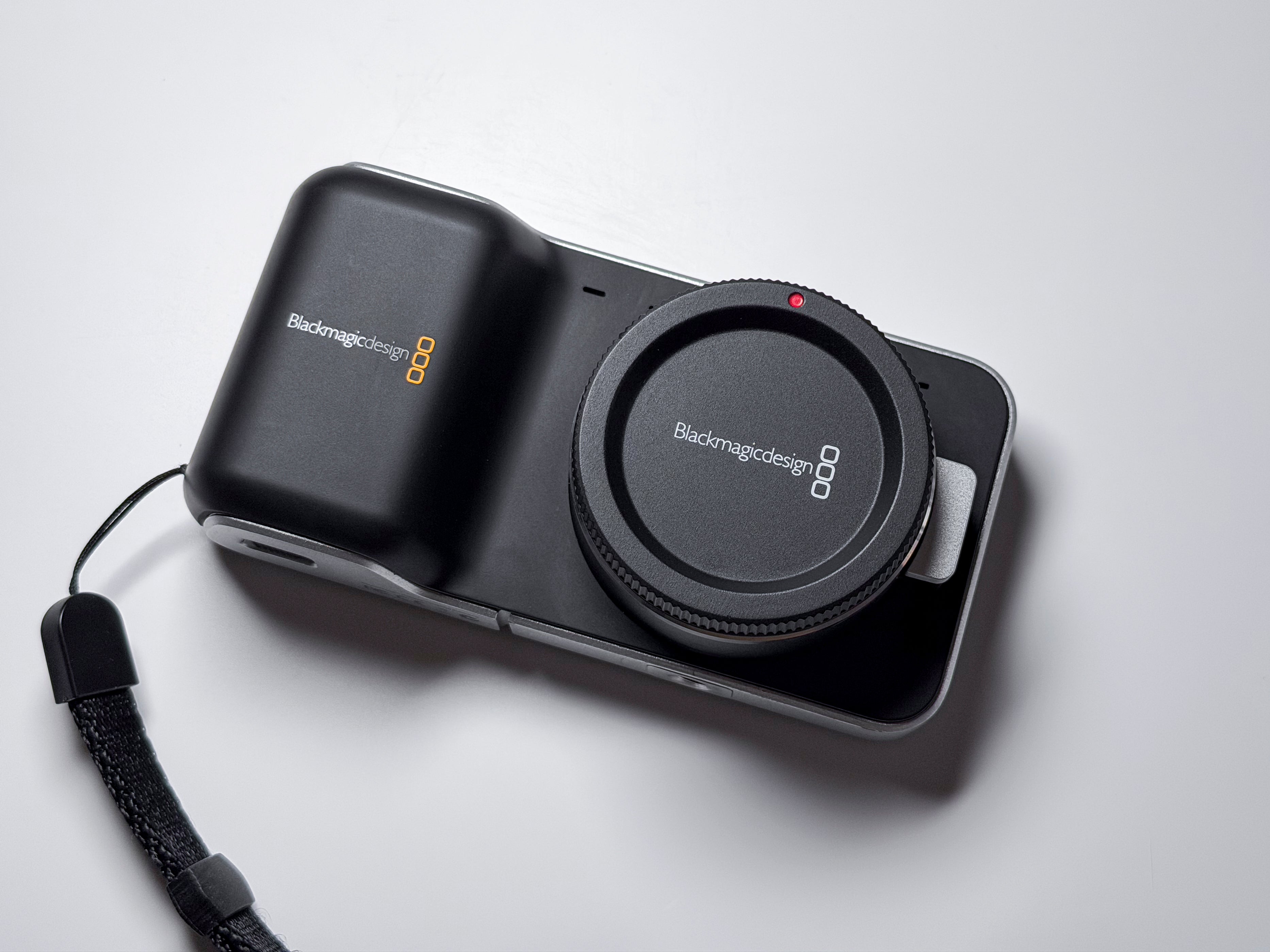 Blackmagic Pocket Cinema Camera OG (super 16) - Excellent, Perfectly Working