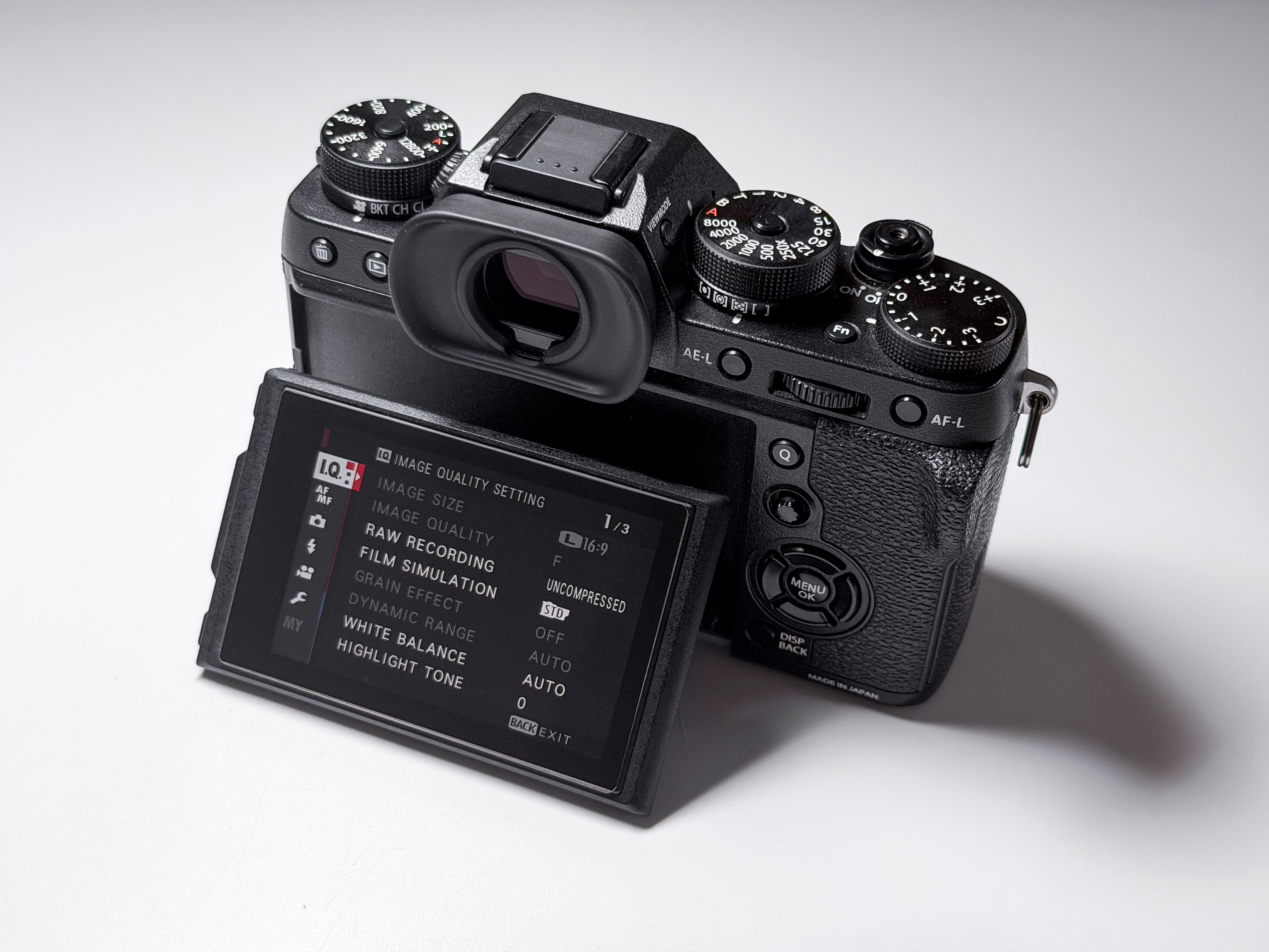Fujifilm X-T2 Mirrorless Body 4K Fuji XT2 - 1 Year Warranty, Excellent