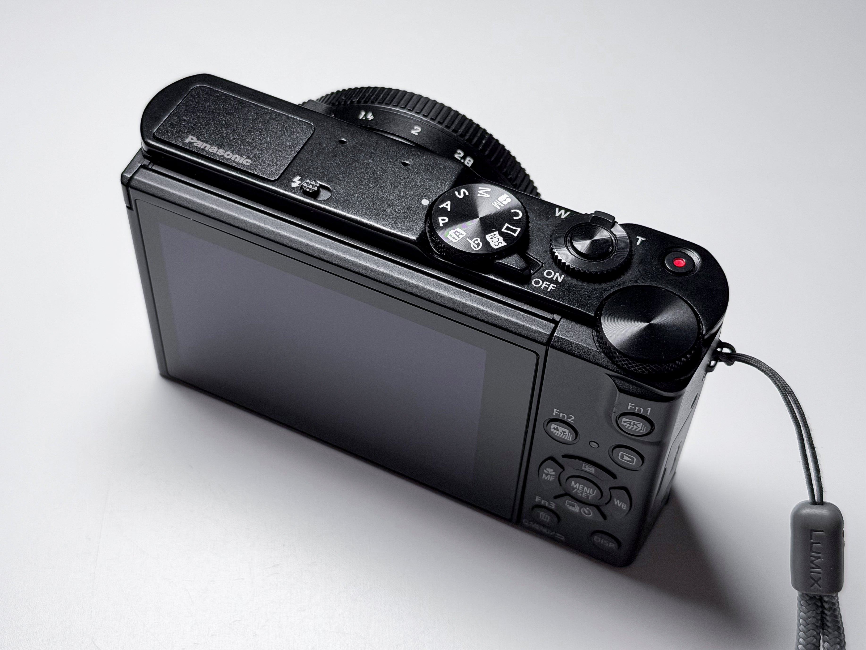 Panasonic Lumix LX15 LX10 with Leica Summilux 4K - Warranty, Excellent Condition