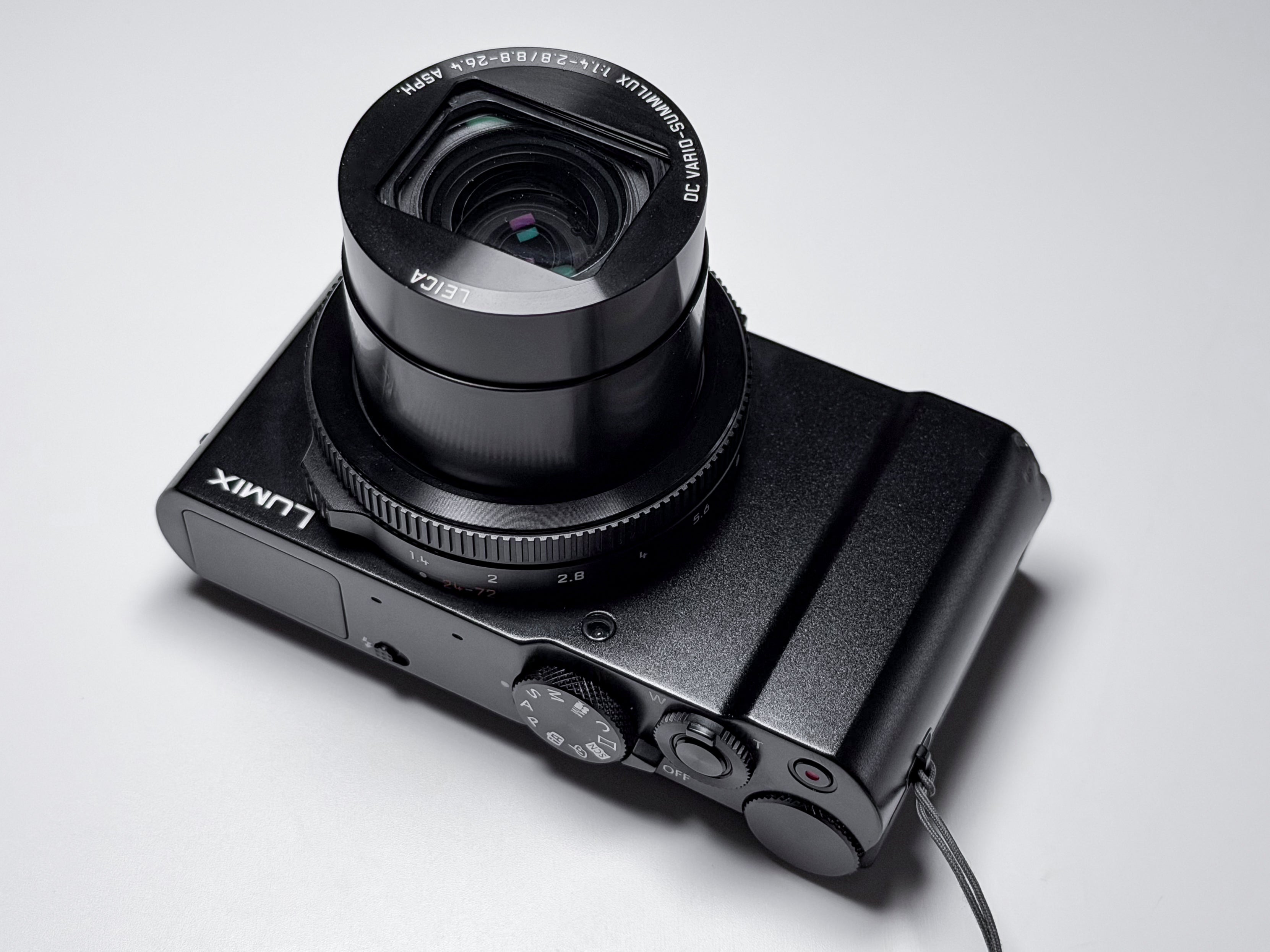 Panasonic Lumix LX15 LX10 with Leica Summilux 4K - Warranty, Excellent Condition
