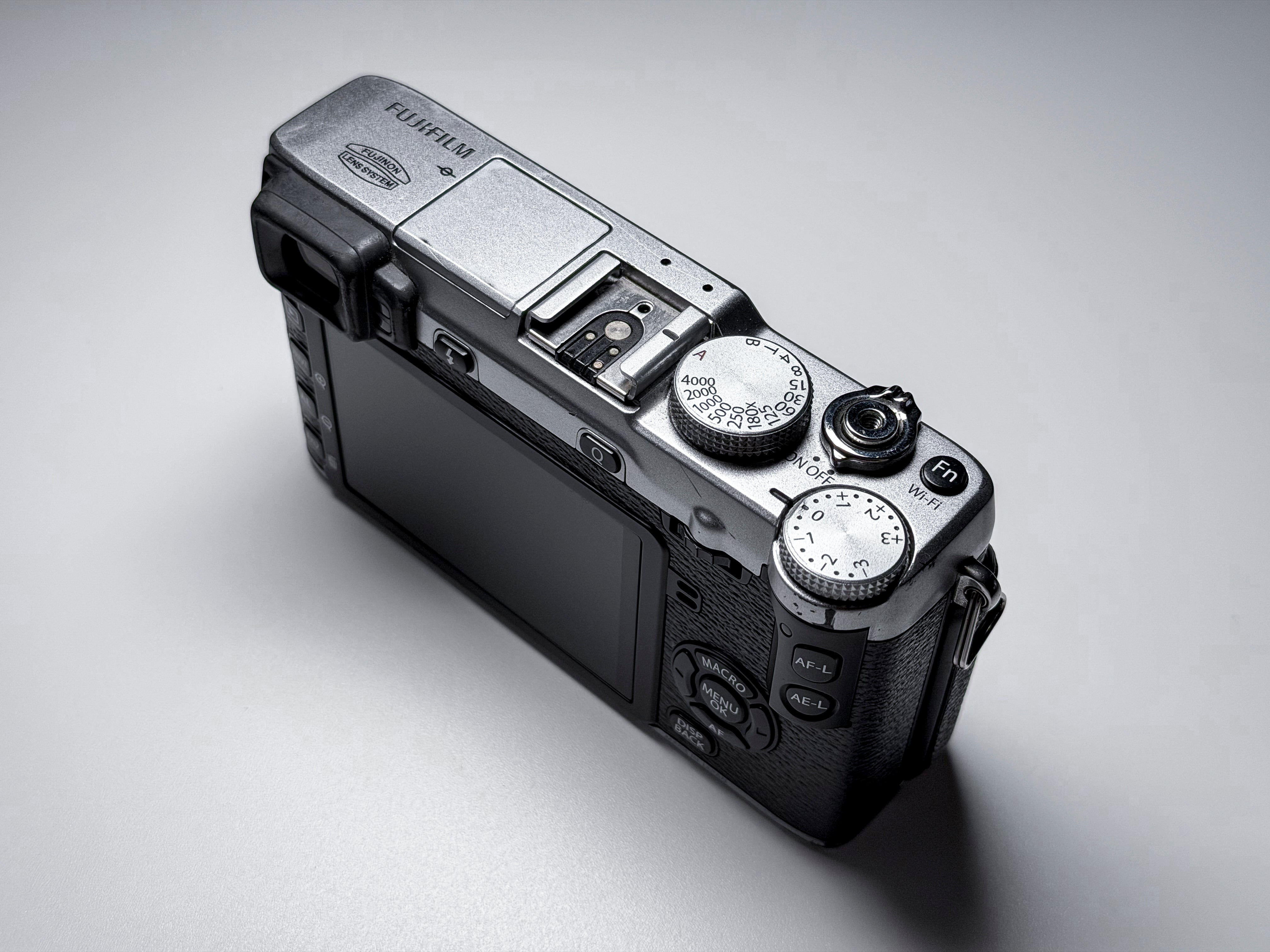 Fujifilm X-E2 Mirrorless Body X-Trans - 1 Year Warranty, Perfectly Working Fuji