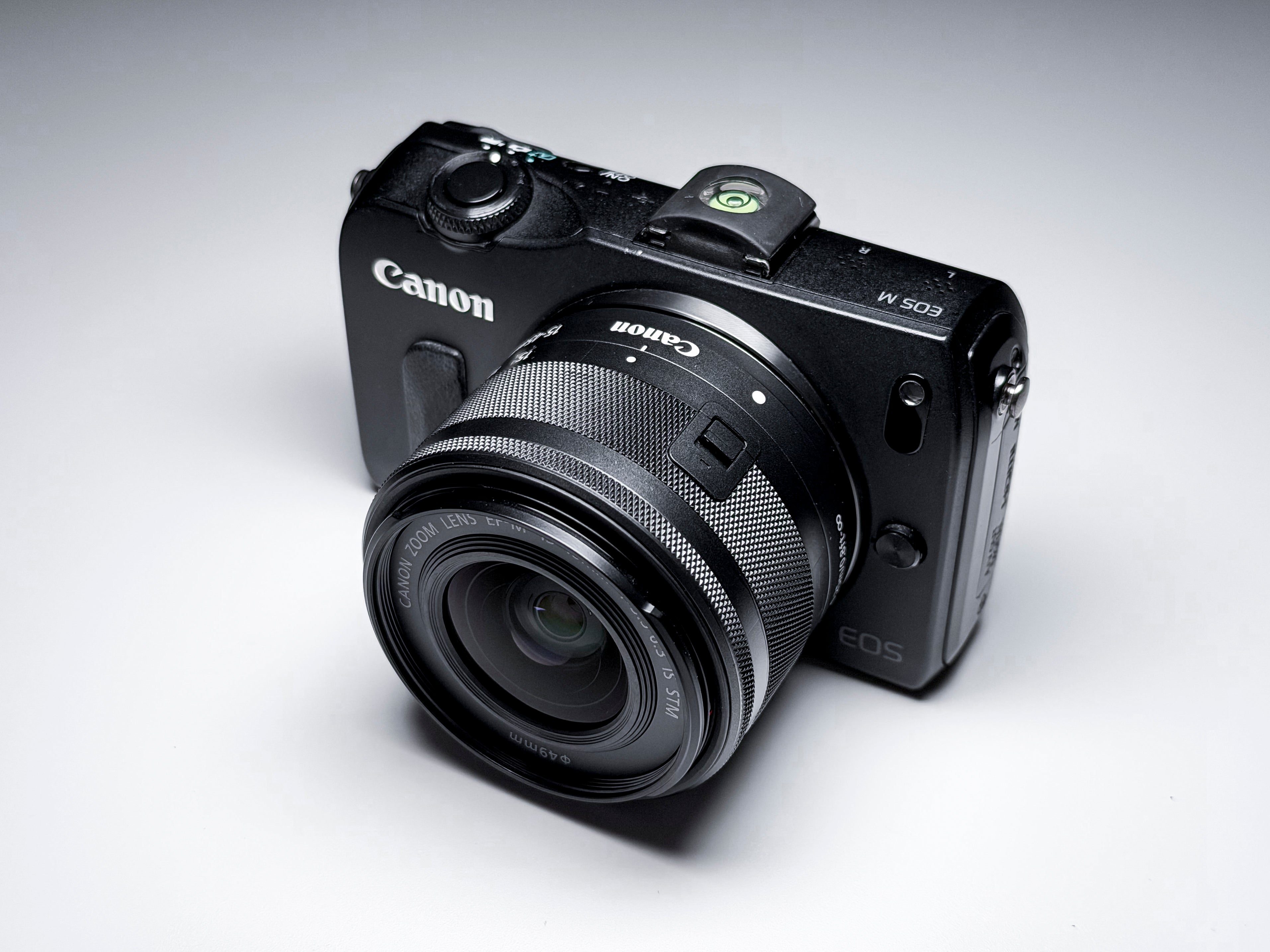 Canon EOS M + Adapter Magic Lantern 4K Compatible - Excellent, 1 Year Warranty