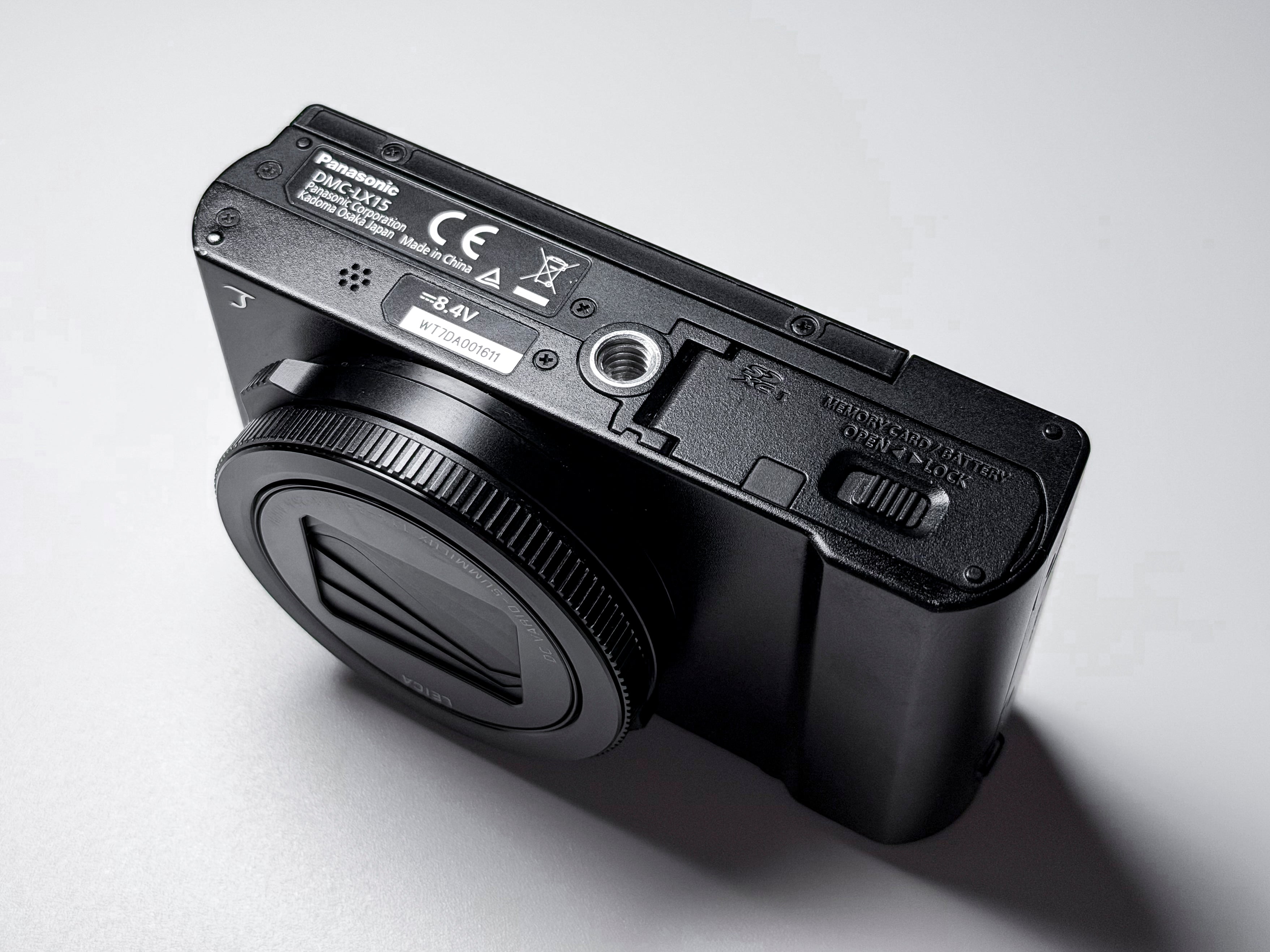 Panasonic Lumix LX15 LX10 with Leica Summilux 4K - Flash not working