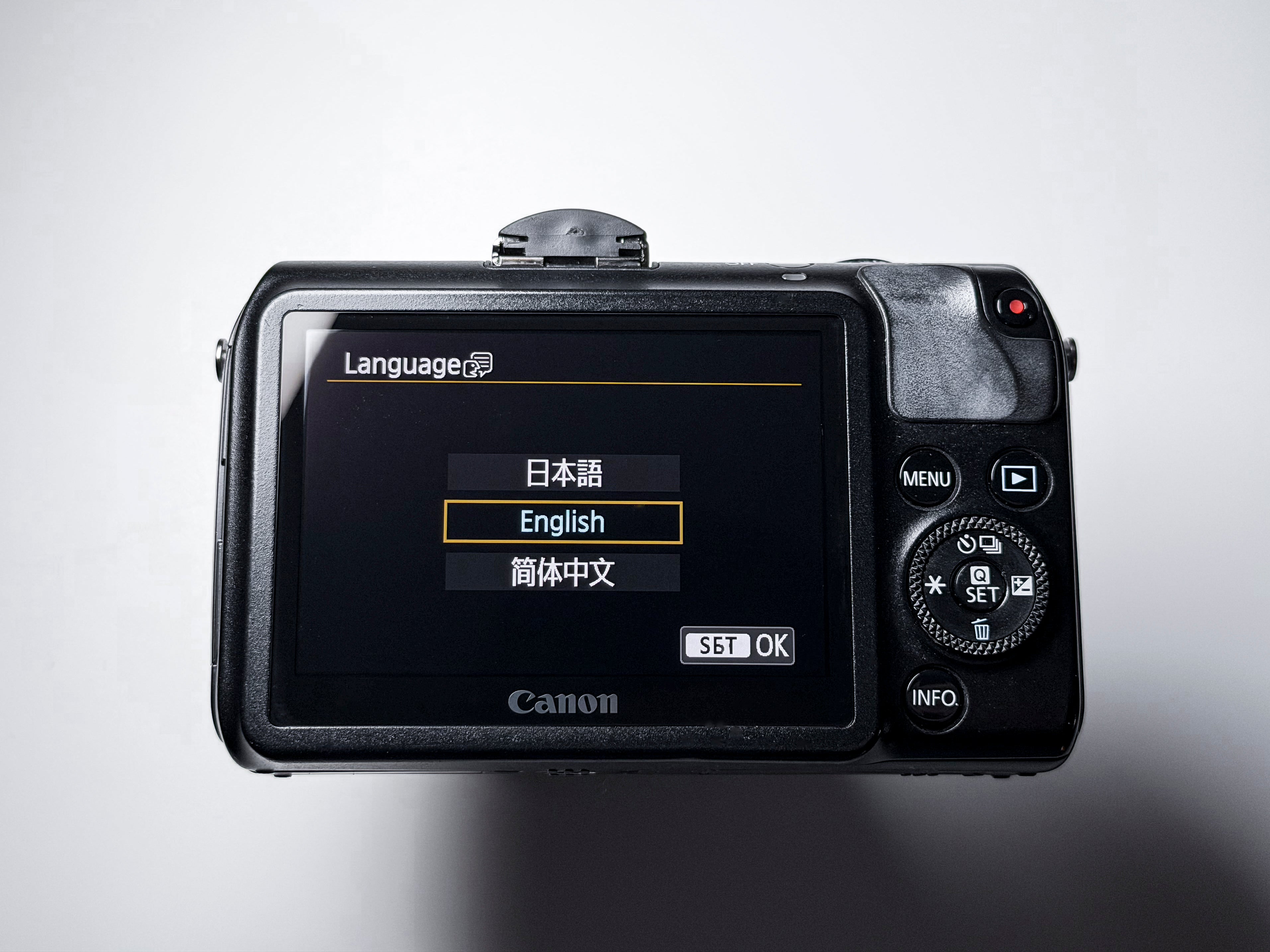 Canon EOS M + Adapter Magic Lantern 4K Compatible - Excellent, 1 Year Warranty